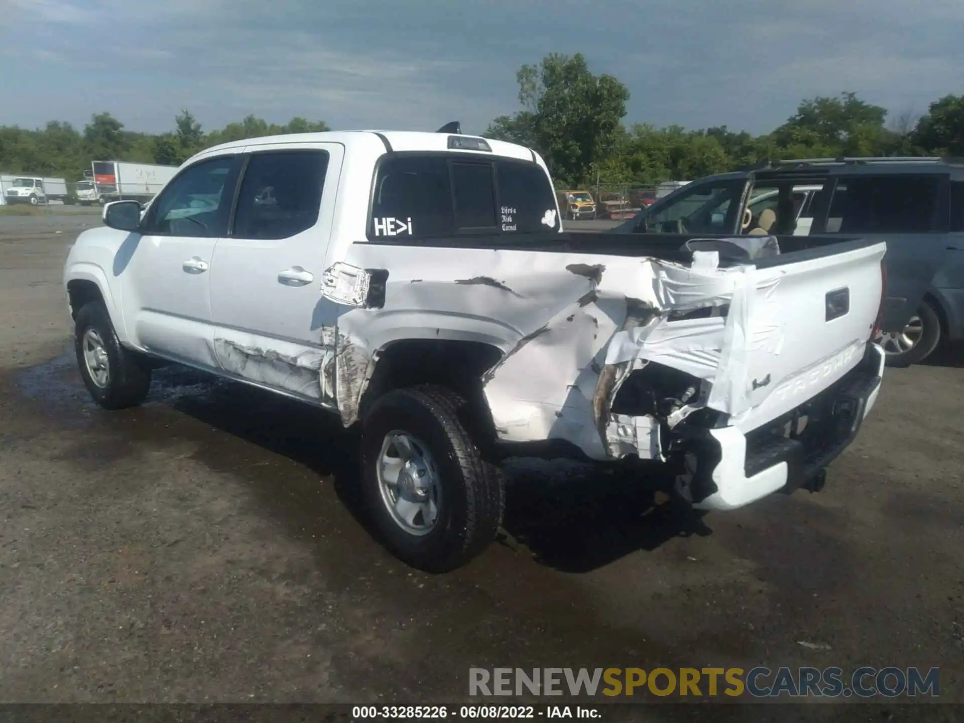 3 Photograph of a damaged car 3TMCZ5AN3KM206911 TOYOTA TACOMA 4WD 2019