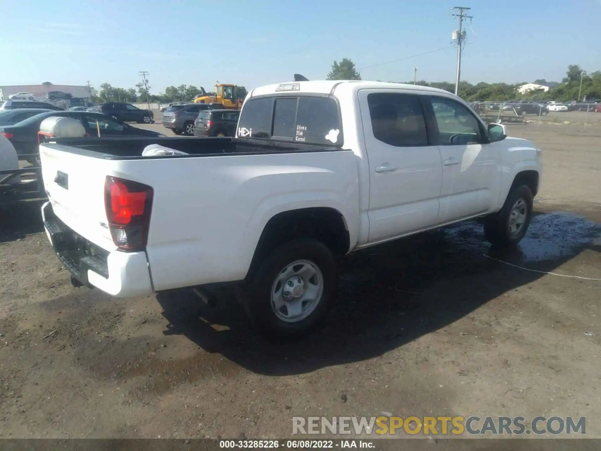 4 Photograph of a damaged car 3TMCZ5AN3KM206911 TOYOTA TACOMA 4WD 2019