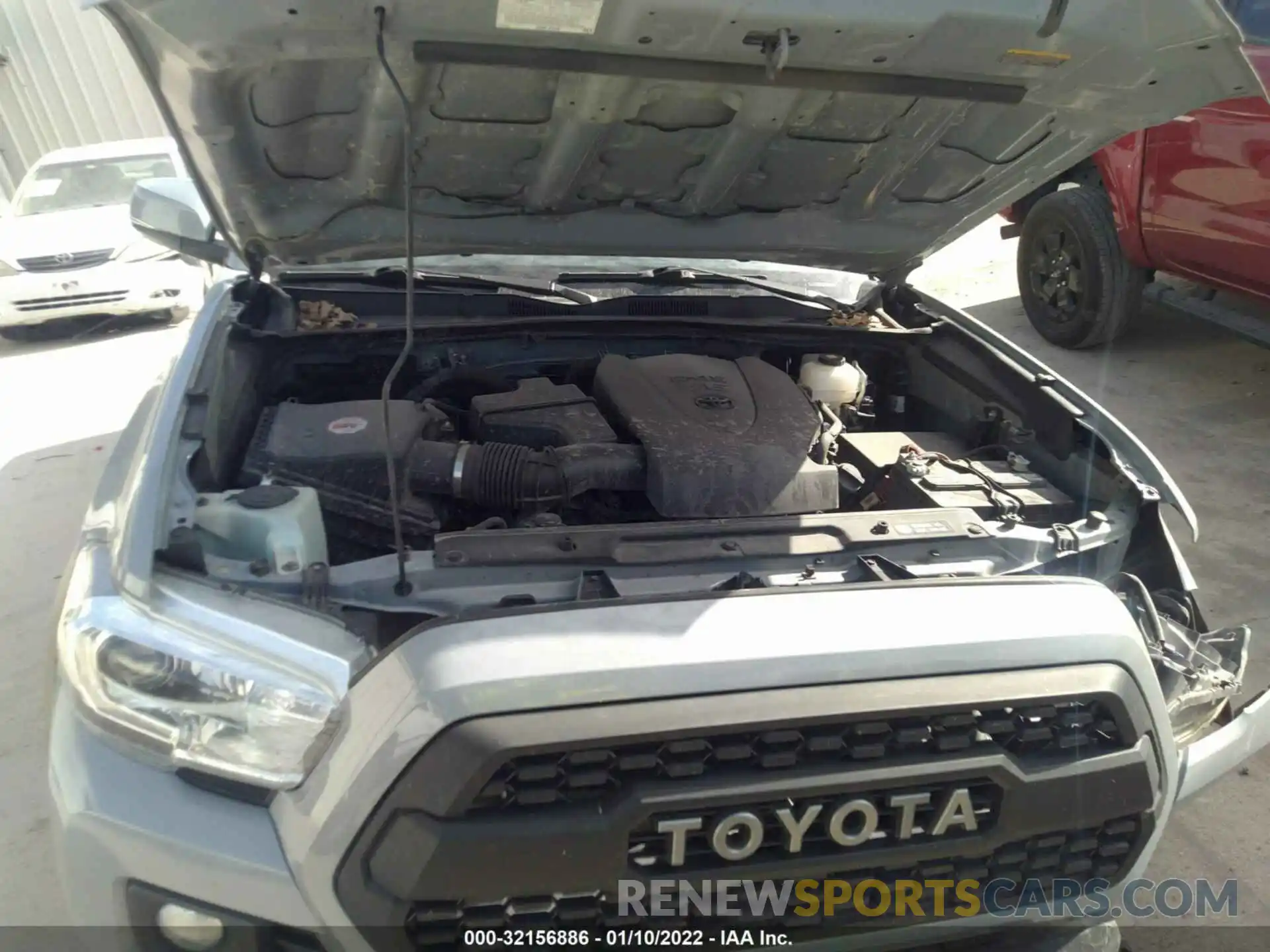 10 Photograph of a damaged car 3TMCZ5AN3KM209212 TOYOTA TACOMA 4WD 2019