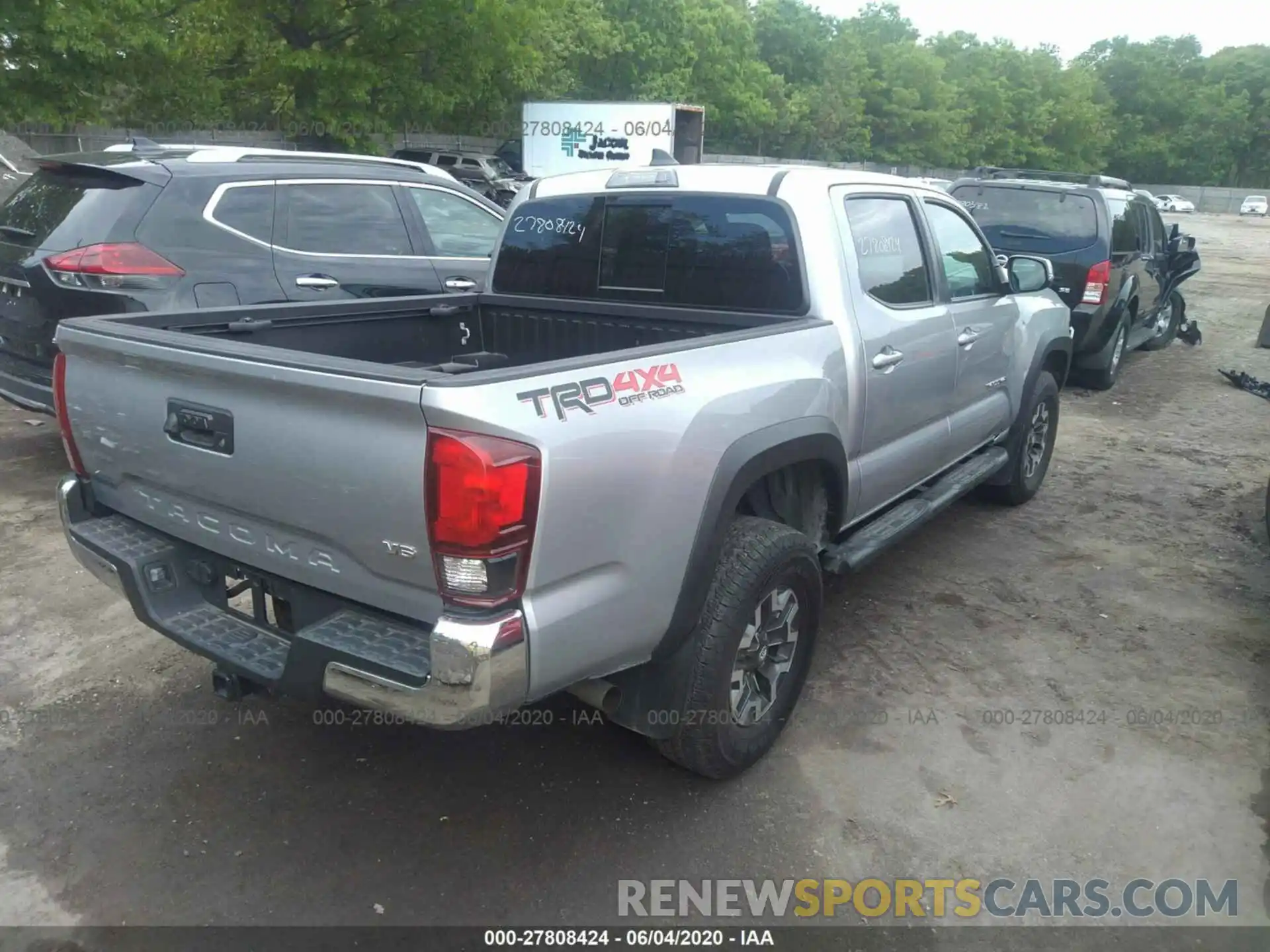 4 Photograph of a damaged car 3TMCZ5AN3KM218234 TOYOTA TACOMA 4WD 2019