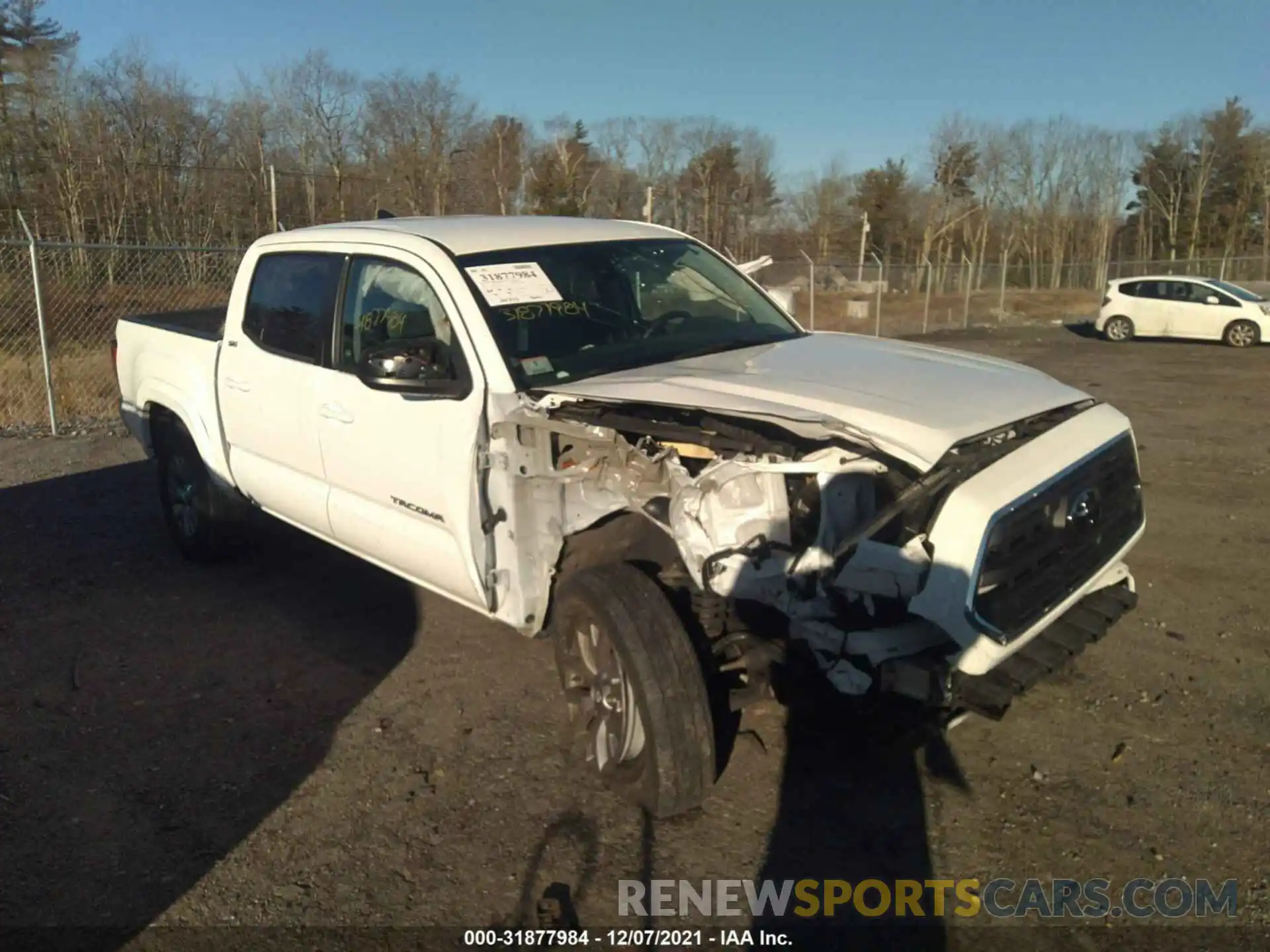 1 Photograph of a damaged car 3TMCZ5AN3KM222512 TOYOTA TACOMA 4WD 2019