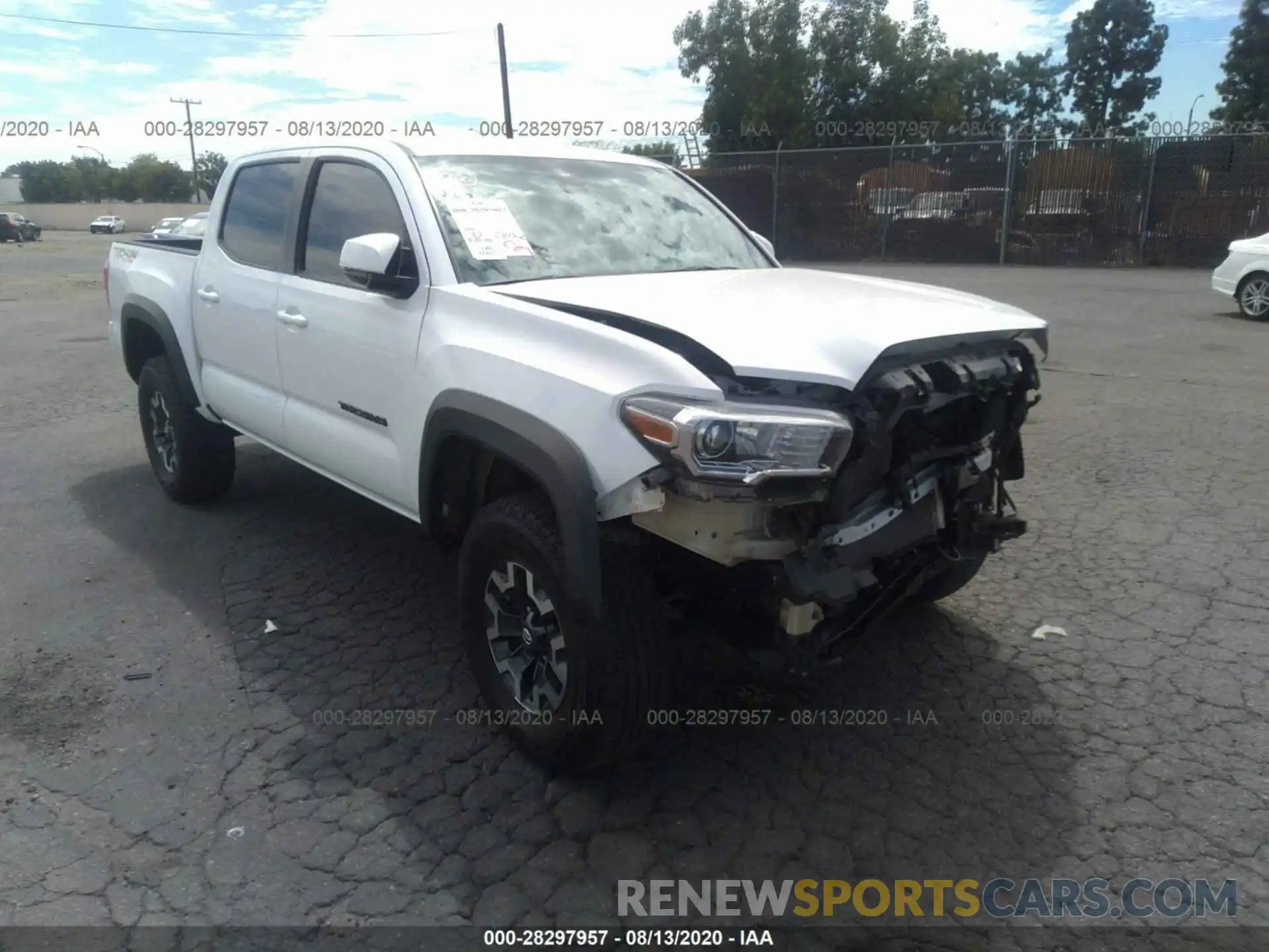 1 Photograph of a damaged car 3TMCZ5AN3KM232327 TOYOTA TACOMA 4WD 2019