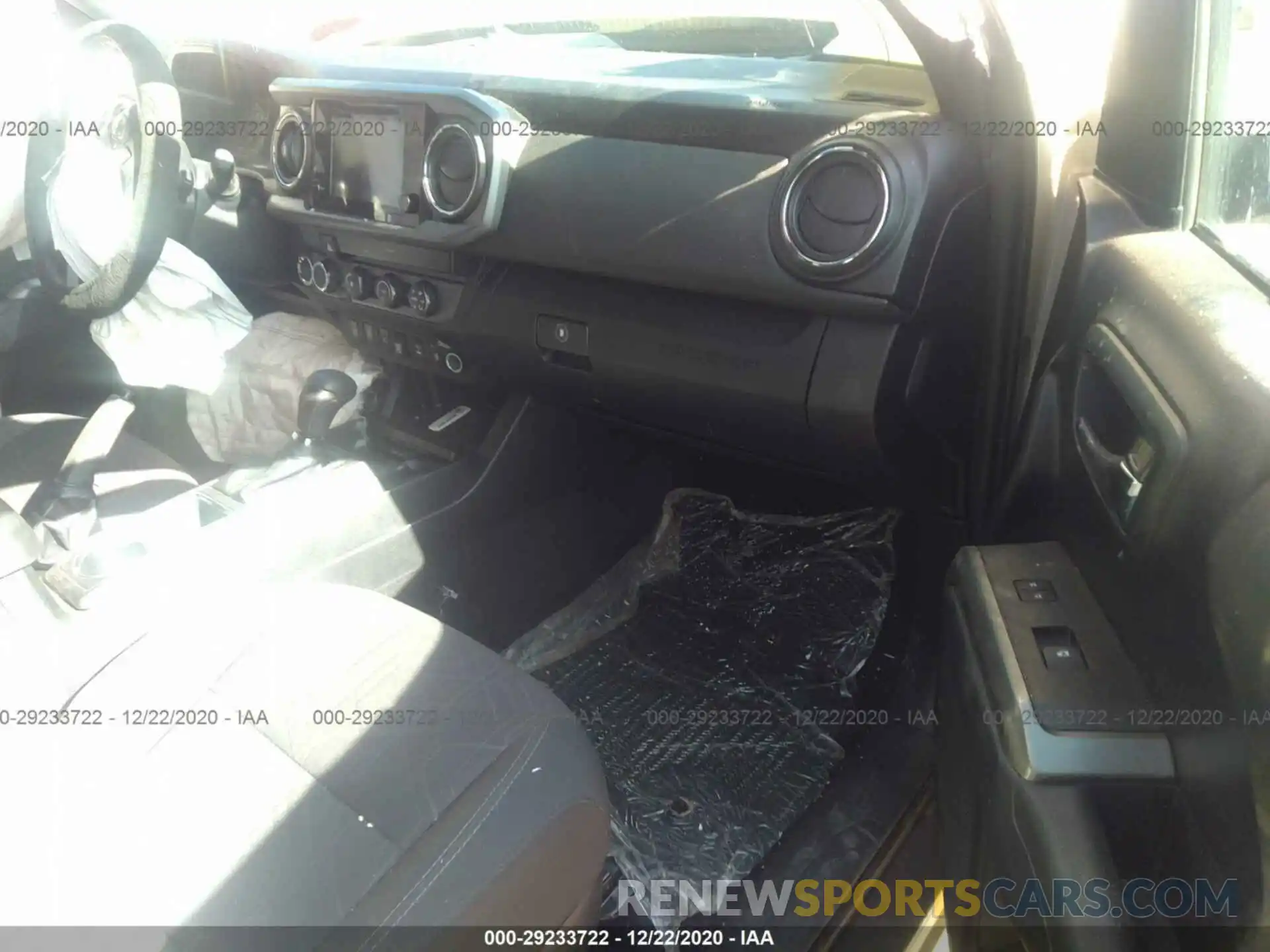 5 Photograph of a damaged car 3TMCZ5AN3KM234093 TOYOTA TACOMA 4WD 2019