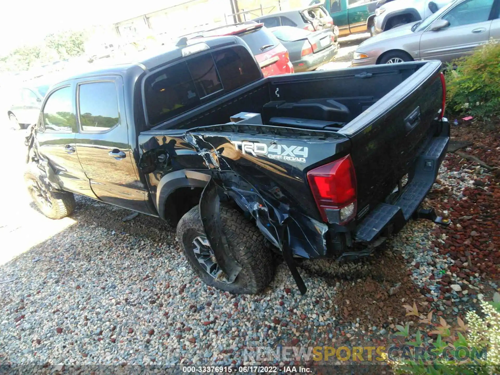 3 Photograph of a damaged car 3TMCZ5AN3KM234367 TOYOTA TACOMA 4WD 2019