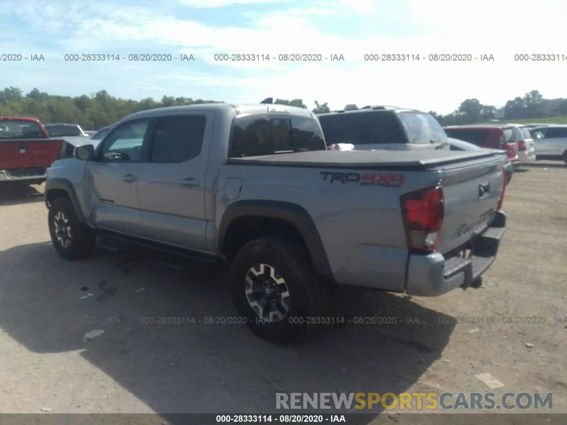 3 Photograph of a damaged car 3TMCZ5AN3KM236104 TOYOTA TACOMA 4WD 2019