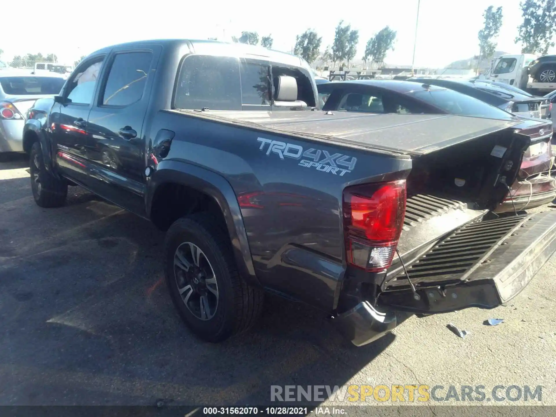 3 Photograph of a damaged car 3TMCZ5AN3KM236894 TOYOTA TACOMA 4WD 2019