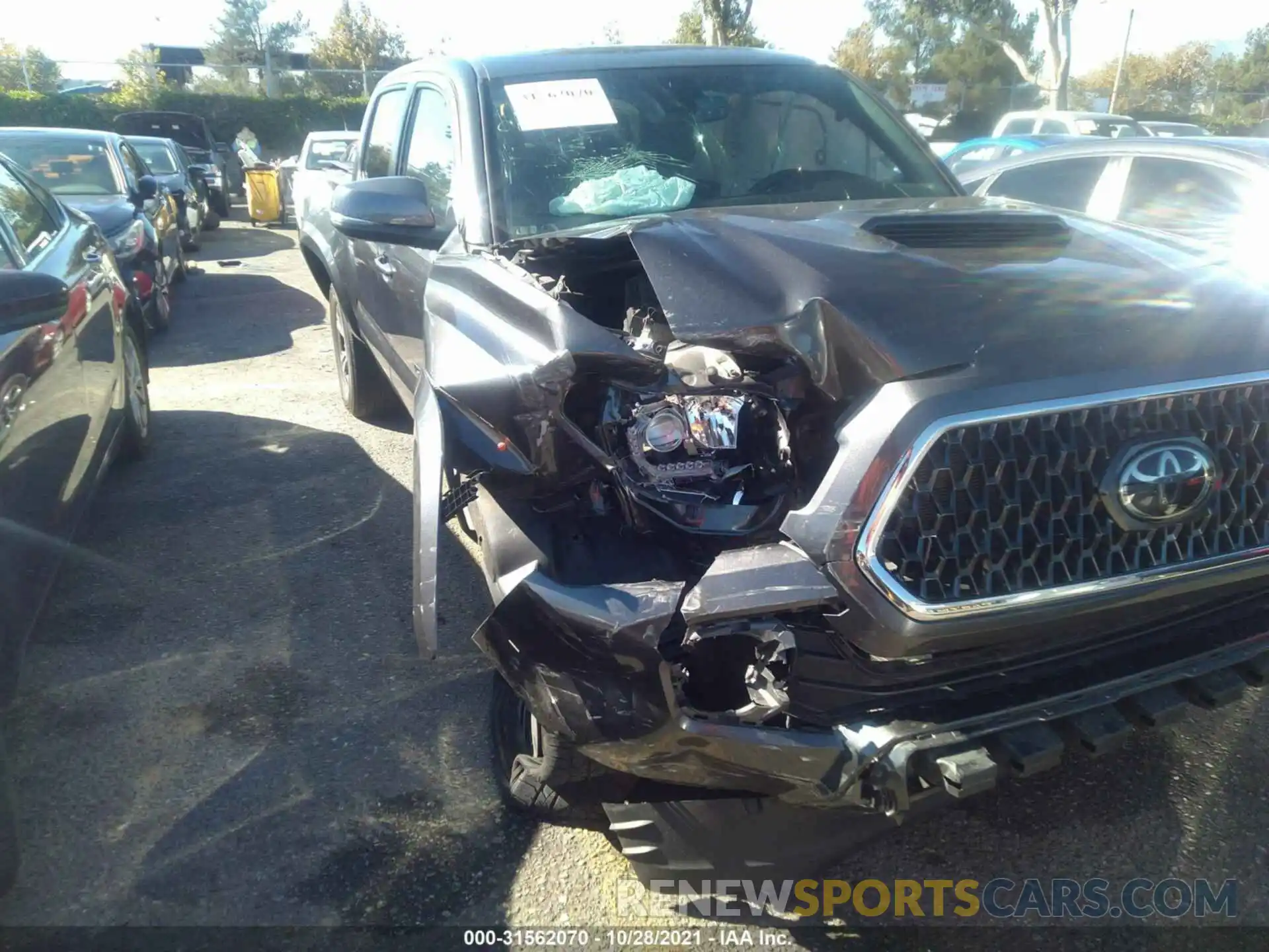 6 Photograph of a damaged car 3TMCZ5AN3KM236894 TOYOTA TACOMA 4WD 2019