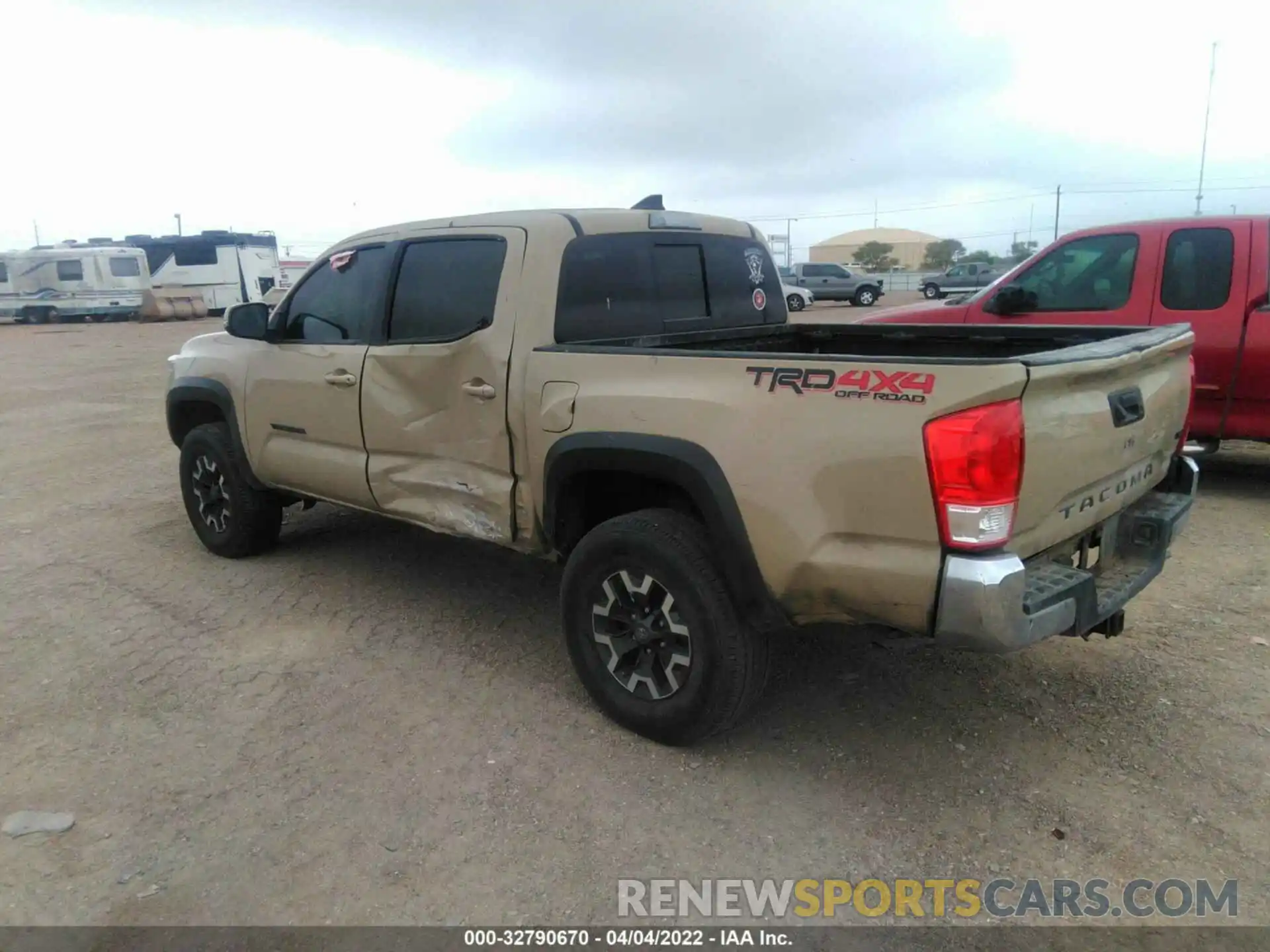 3 Photograph of a damaged car 3TMCZ5AN3KM238905 TOYOTA TACOMA 4WD 2019