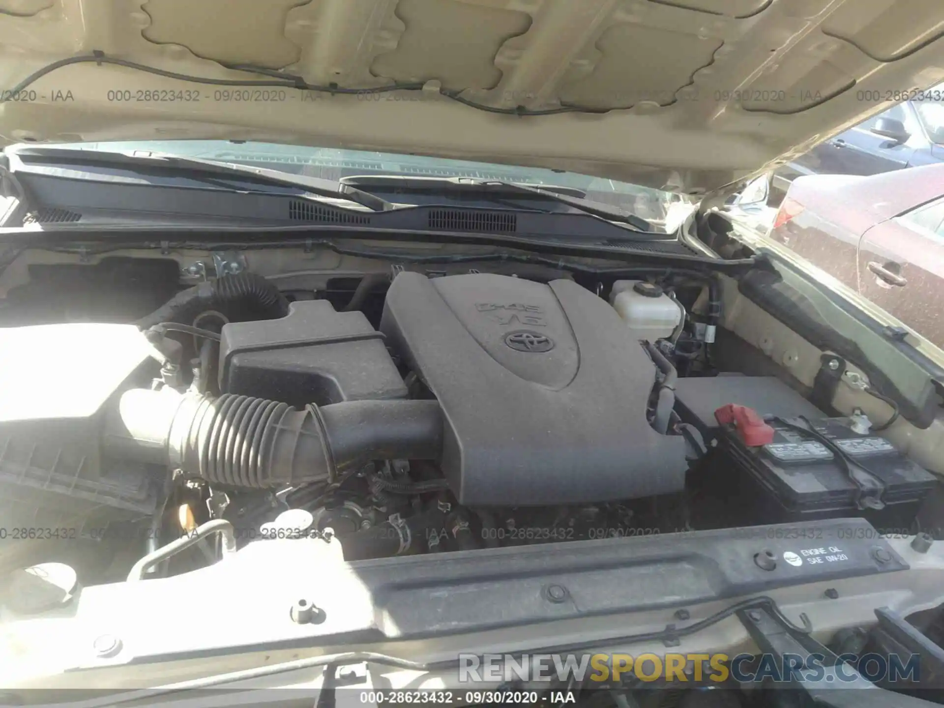 10 Photograph of a damaged car 3TMCZ5AN3KM241027 TOYOTA TACOMA 4WD 2019