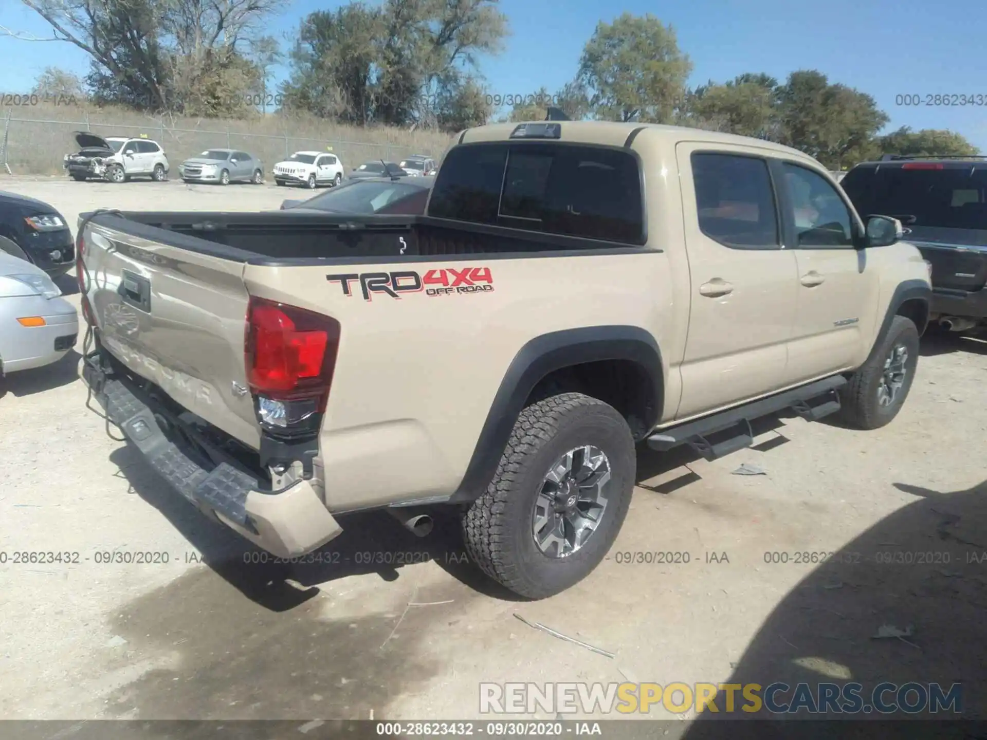 4 Фотография поврежденного автомобиля 3TMCZ5AN3KM241027 TOYOTA TACOMA 4WD 2019