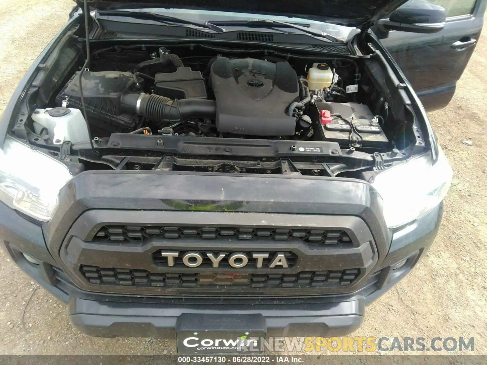 10 Photograph of a damaged car 3TMCZ5AN3KM252545 TOYOTA TACOMA 4WD 2019