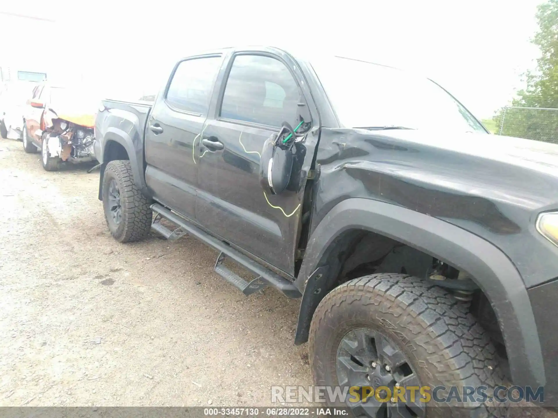 6 Photograph of a damaged car 3TMCZ5AN3KM252545 TOYOTA TACOMA 4WD 2019