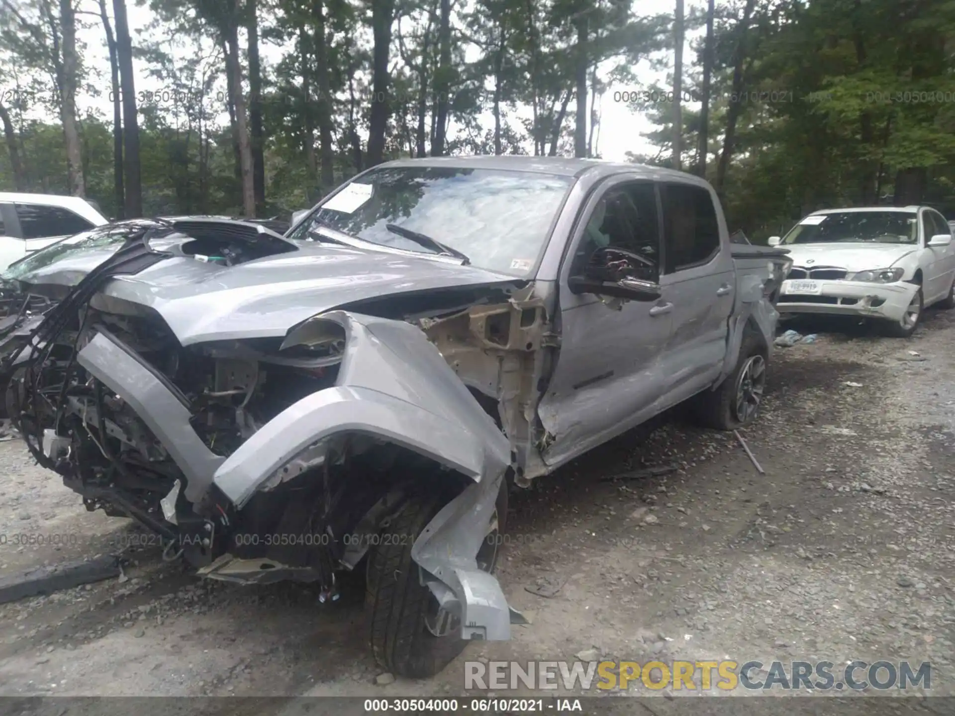 2 Photograph of a damaged car 3TMCZ5AN3KM262959 TOYOTA TACOMA 4WD 2019