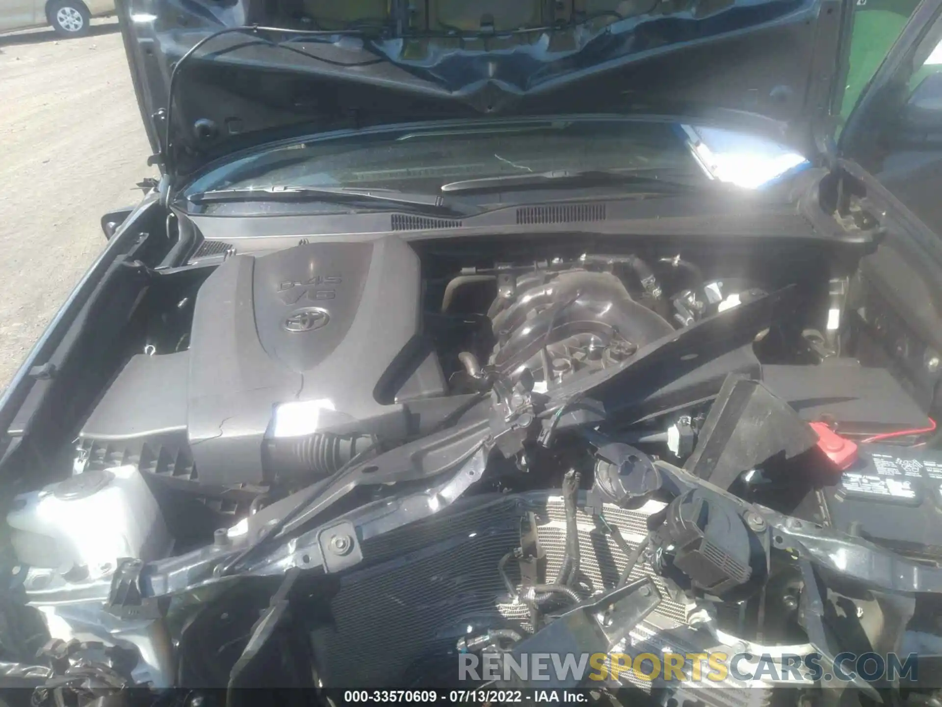 10 Photograph of a damaged car 3TMCZ5AN3KM270818 TOYOTA TACOMA 4WD 2019