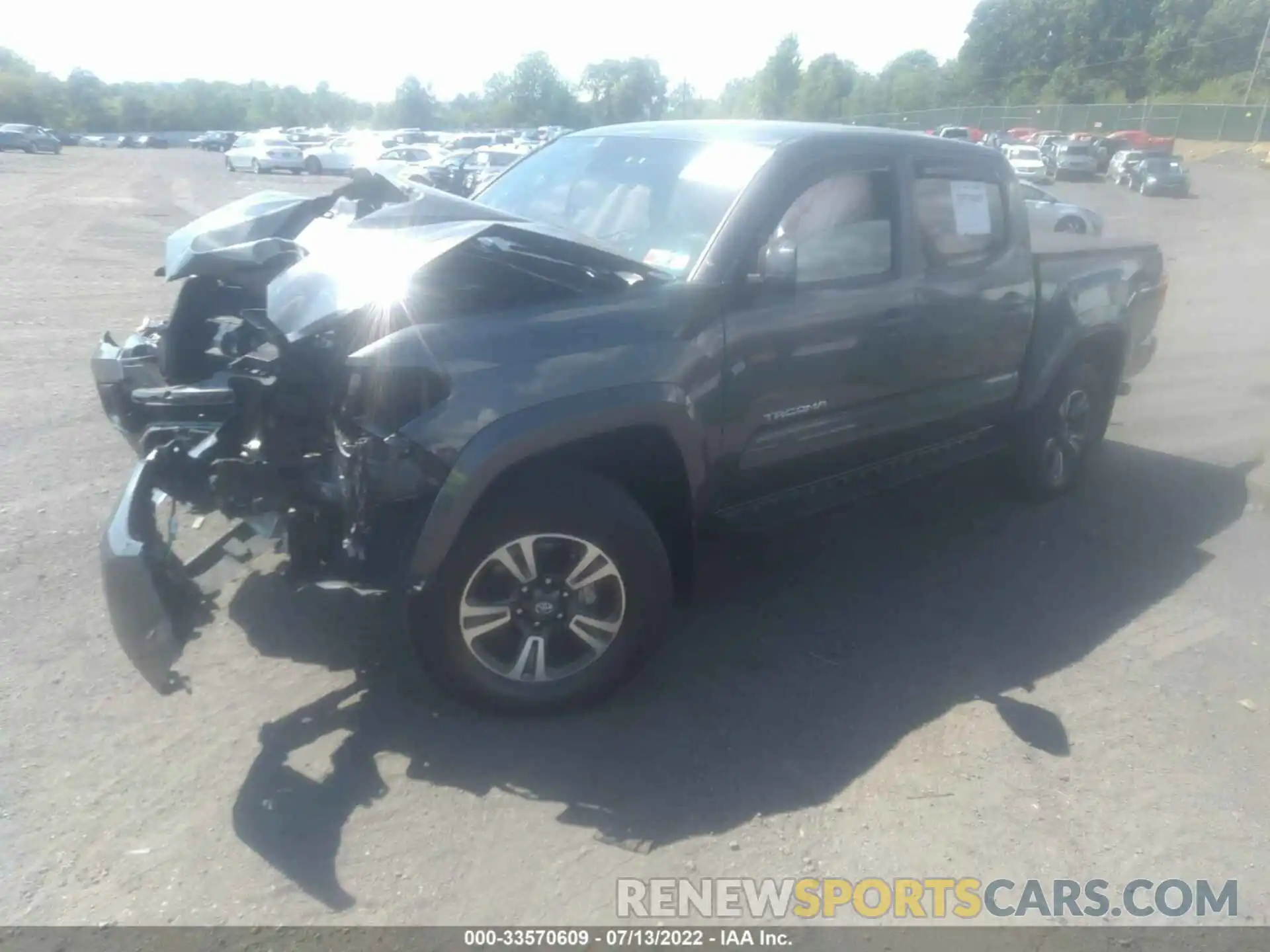 2 Фотография поврежденного автомобиля 3TMCZ5AN3KM270818 TOYOTA TACOMA 4WD 2019