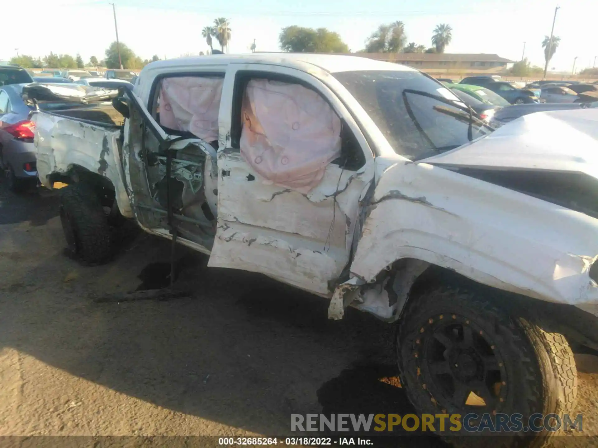 6 Photograph of a damaged car 3TMCZ5AN3KM277428 TOYOTA TACOMA 4WD 2019