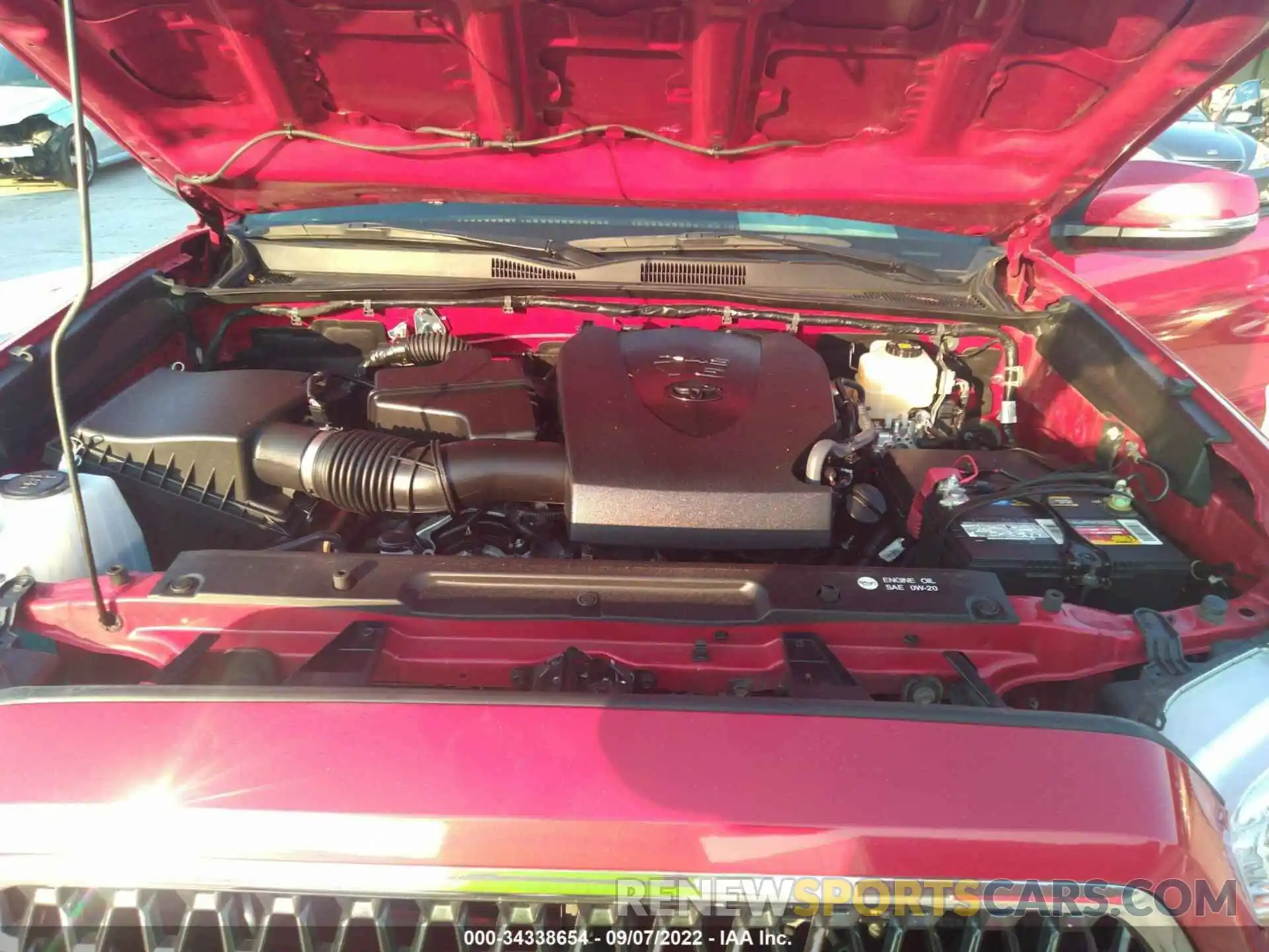 10 Photograph of a damaged car 3TMCZ5AN3KM280037 TOYOTA TACOMA 4WD 2019