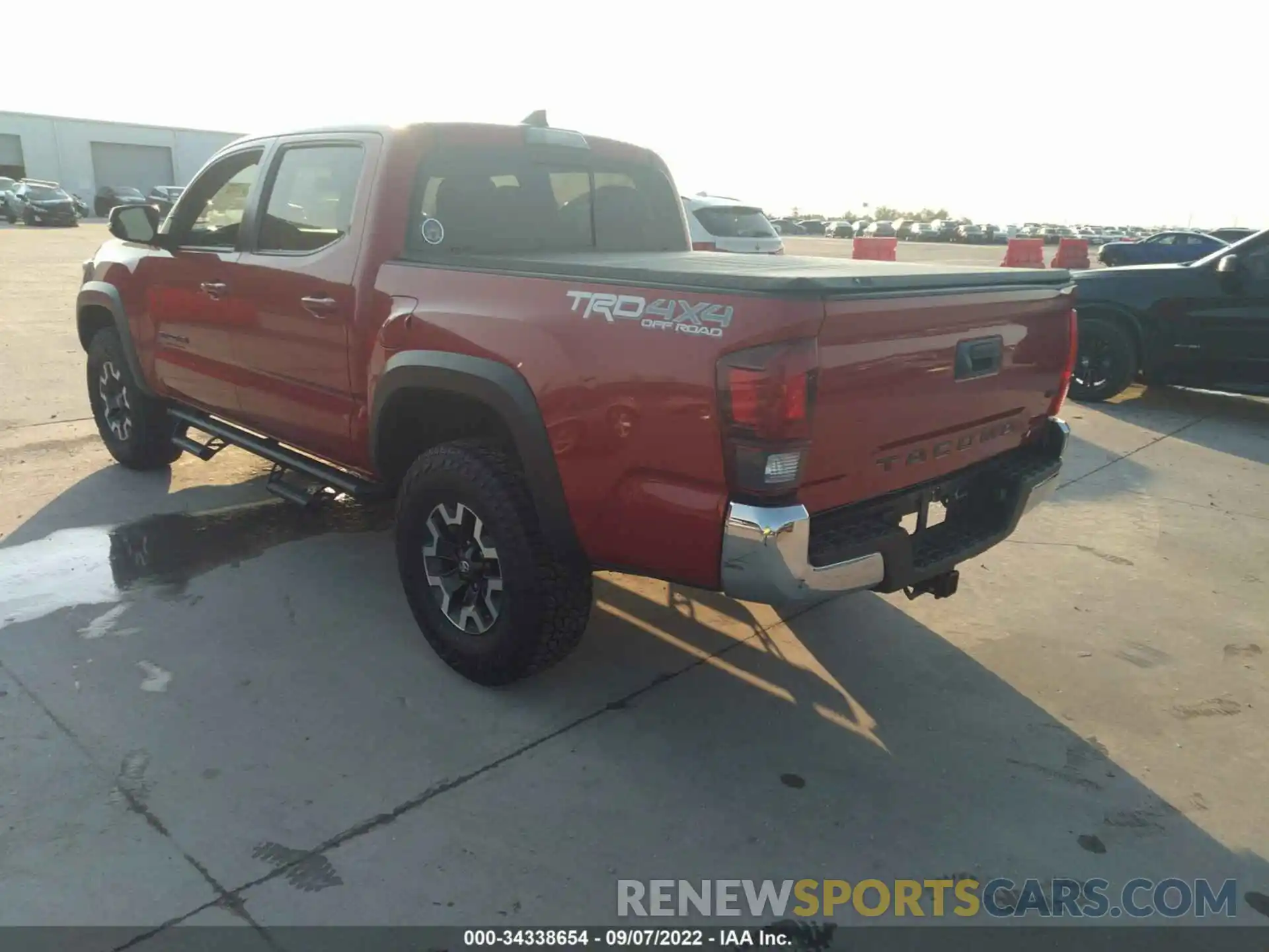 3 Photograph of a damaged car 3TMCZ5AN3KM280037 TOYOTA TACOMA 4WD 2019