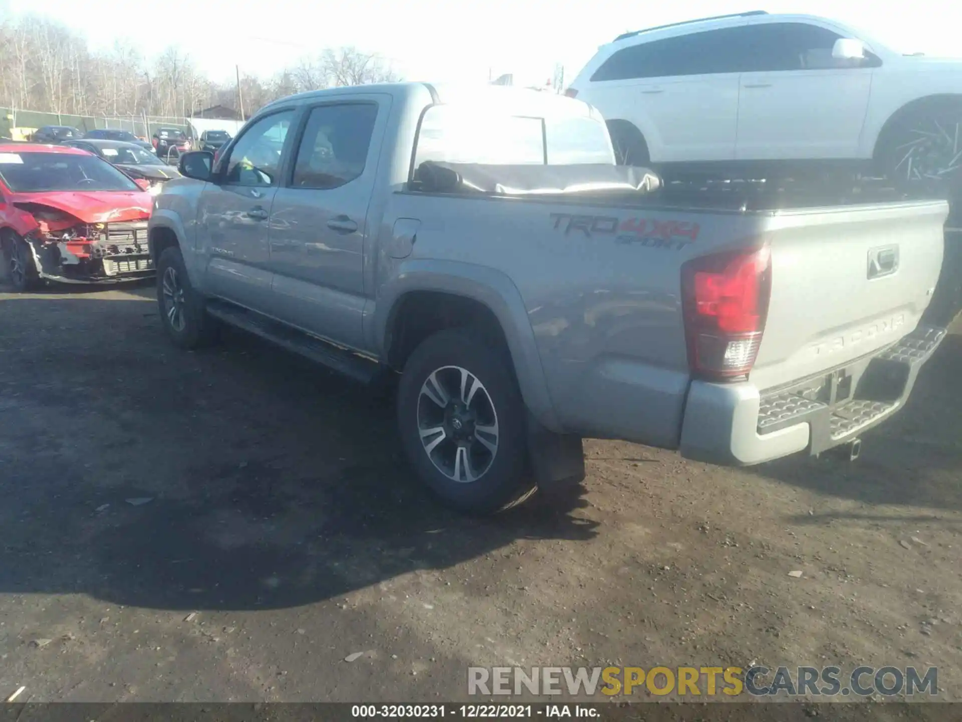 3 Photograph of a damaged car 3TMCZ5AN3KM285206 TOYOTA TACOMA 4WD 2019