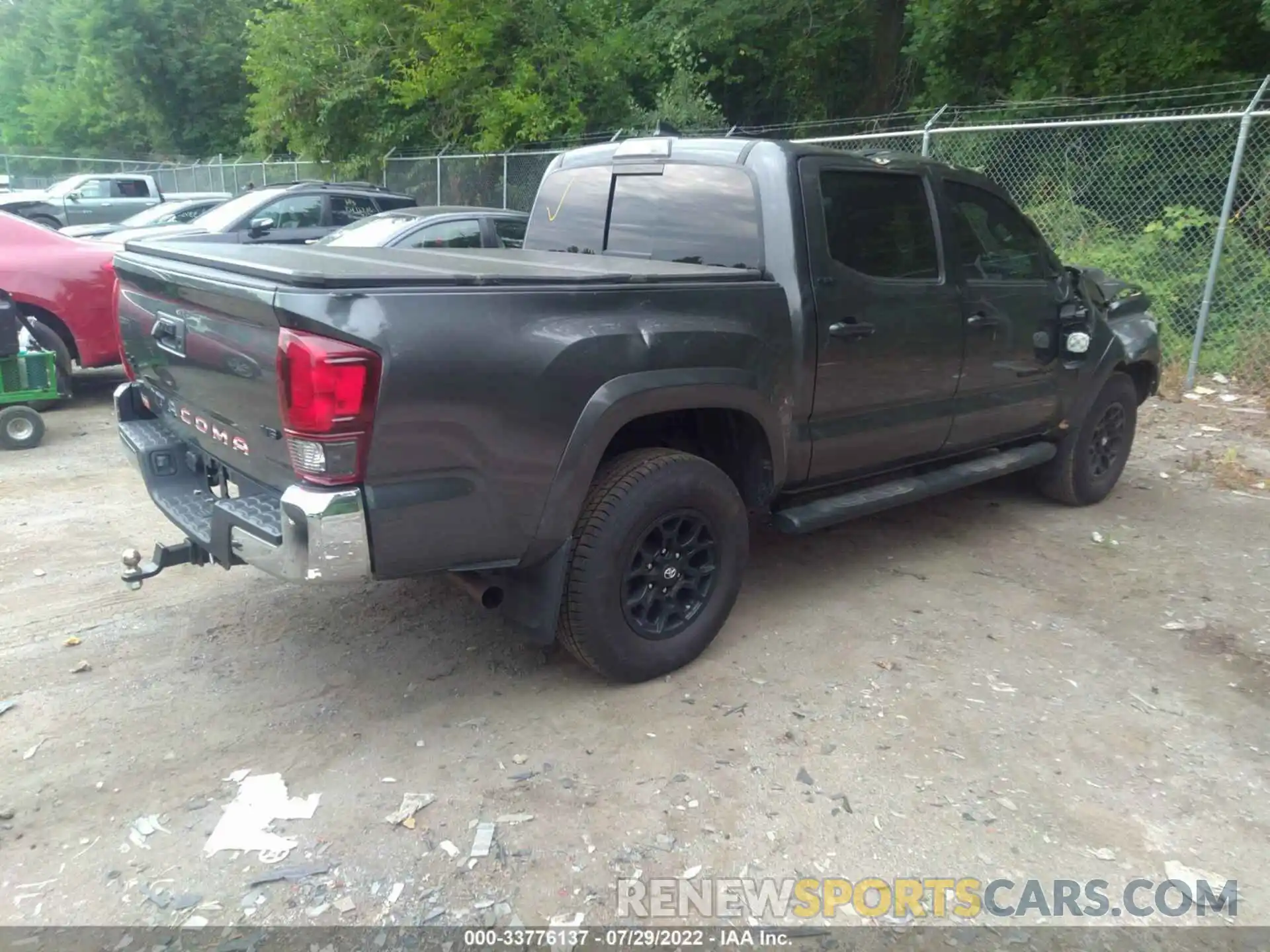 4 Photograph of a damaged car 3TMCZ5AN4KM190282 TOYOTA TACOMA 4WD 2019