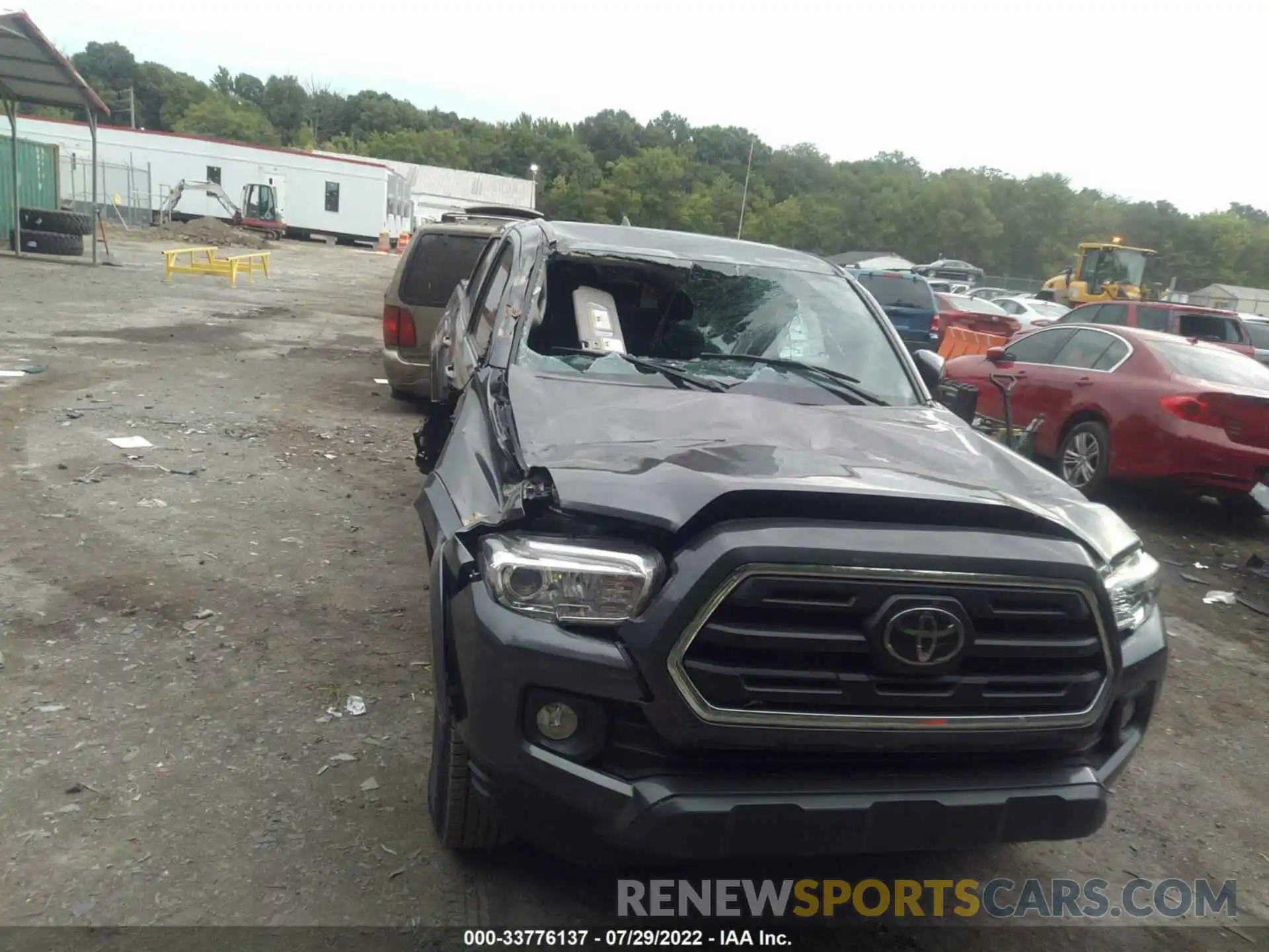 6 Photograph of a damaged car 3TMCZ5AN4KM190282 TOYOTA TACOMA 4WD 2019