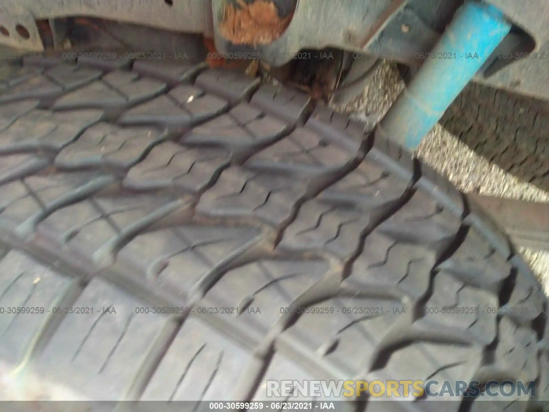 13 Photograph of a damaged car 3TMCZ5AN4KM191965 TOYOTA TACOMA 4WD 2019