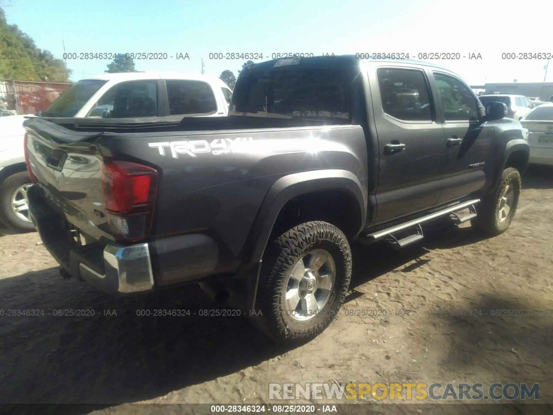 4 Photograph of a damaged car 3TMCZ5AN4KM192940 TOYOTA TACOMA 4WD 2019