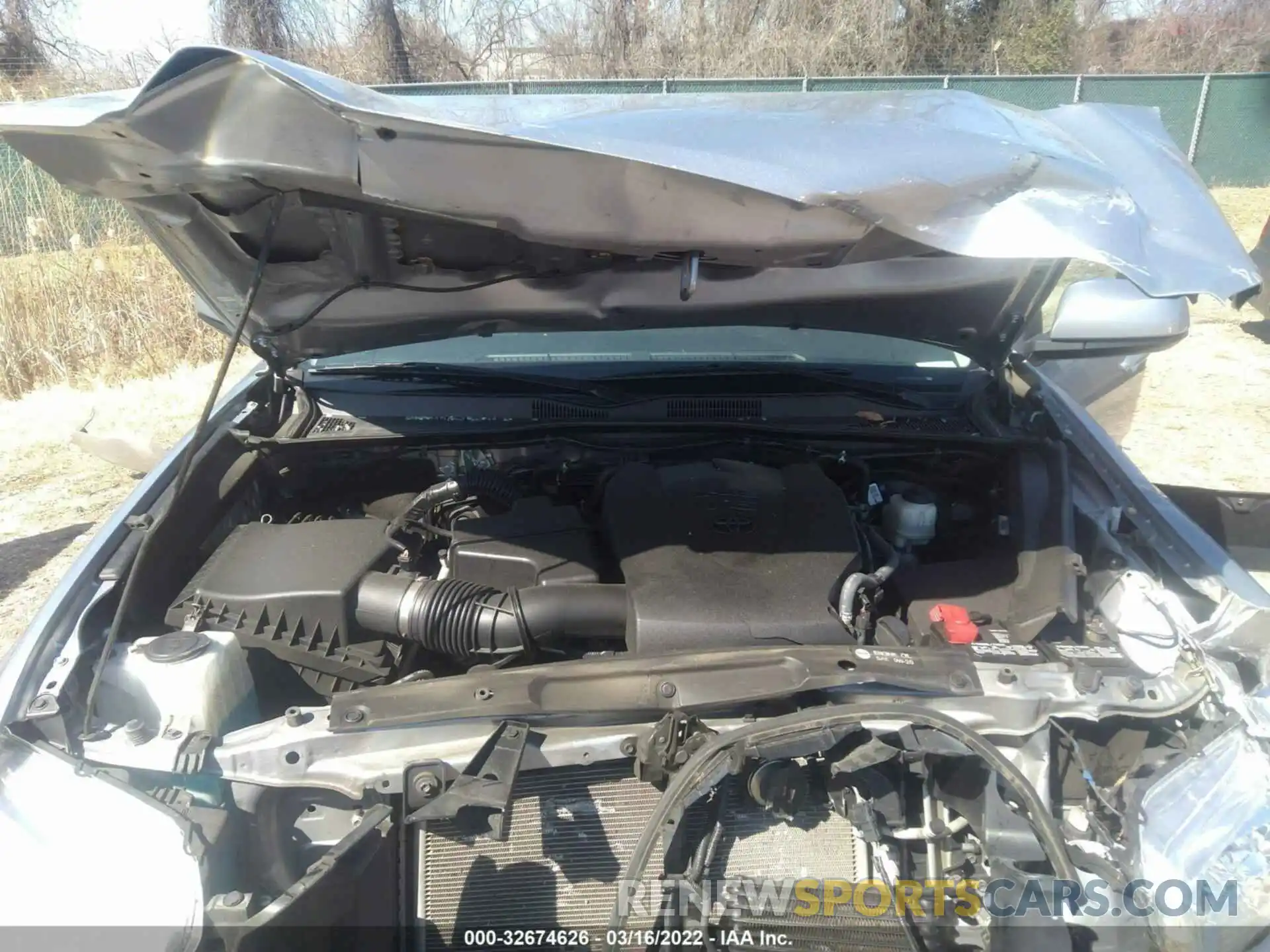 10 Photograph of a damaged car 3TMCZ5AN4KM211325 TOYOTA TACOMA 4WD 2019