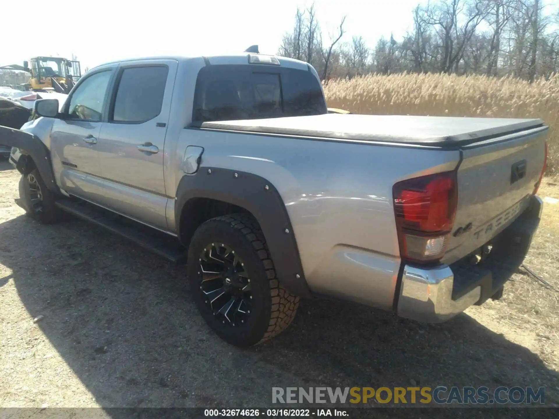 3 Photograph of a damaged car 3TMCZ5AN4KM211325 TOYOTA TACOMA 4WD 2019