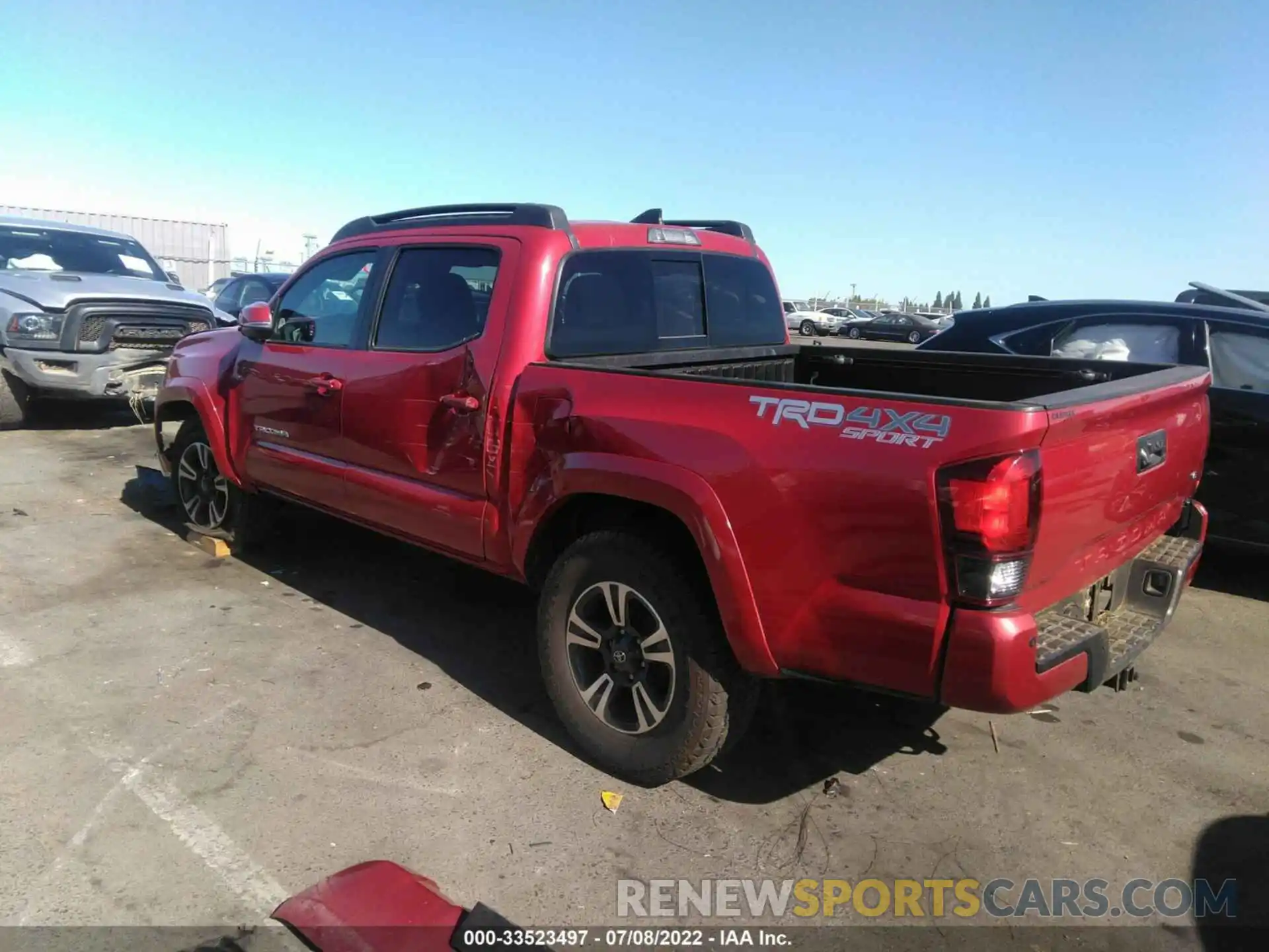 3 Photograph of a damaged car 3TMCZ5AN4KM223488 TOYOTA TACOMA 4WD 2019