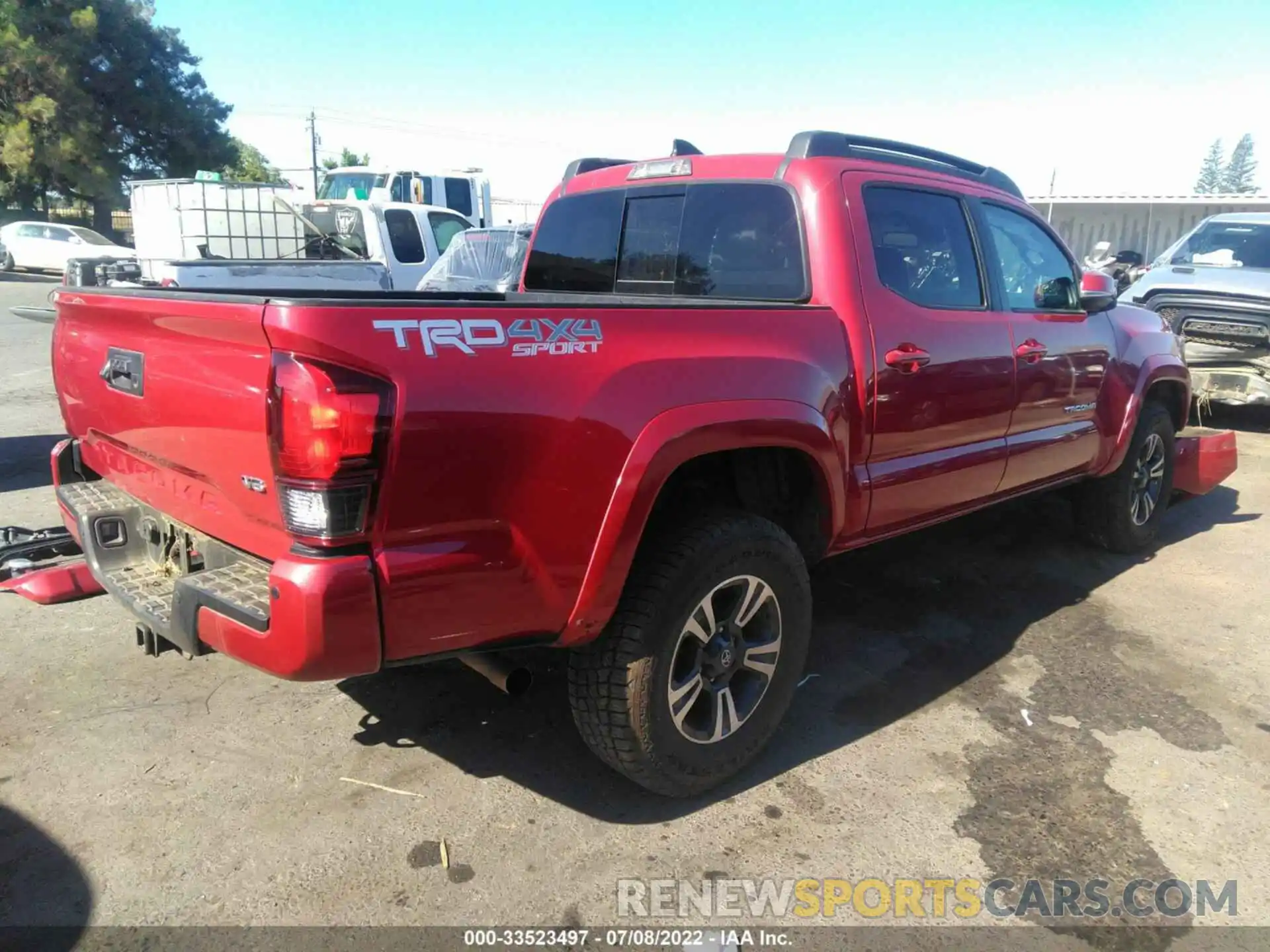 4 Photograph of a damaged car 3TMCZ5AN4KM223488 TOYOTA TACOMA 4WD 2019