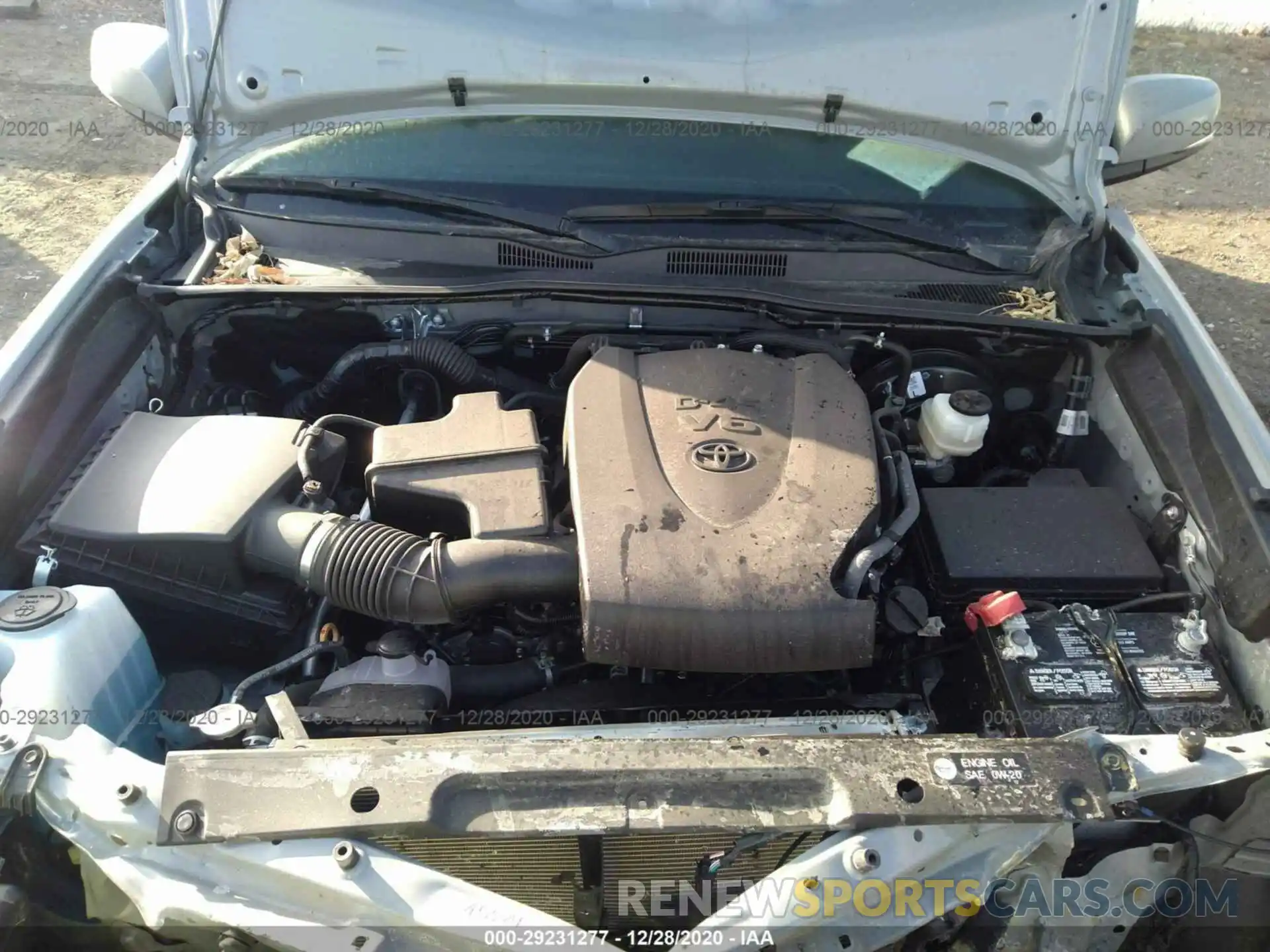 10 Photograph of a damaged car 3TMCZ5AN4KM230960 TOYOTA TACOMA 4WD 2019