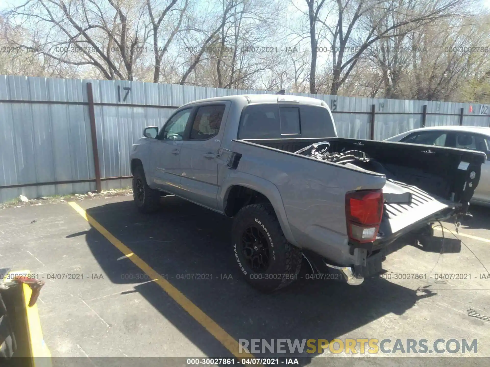 3 Photograph of a damaged car 3TMCZ5AN4KM234443 TOYOTA TACOMA 4WD 2019