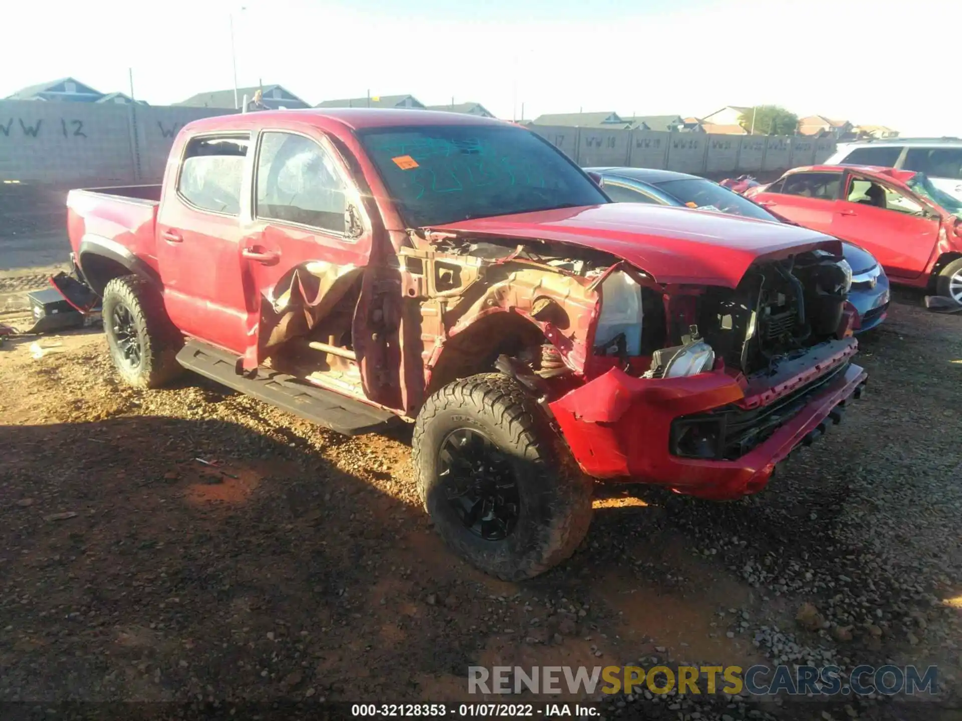 1 Photograph of a damaged car 3TMCZ5AN4KM242607 TOYOTA TACOMA 4WD 2019