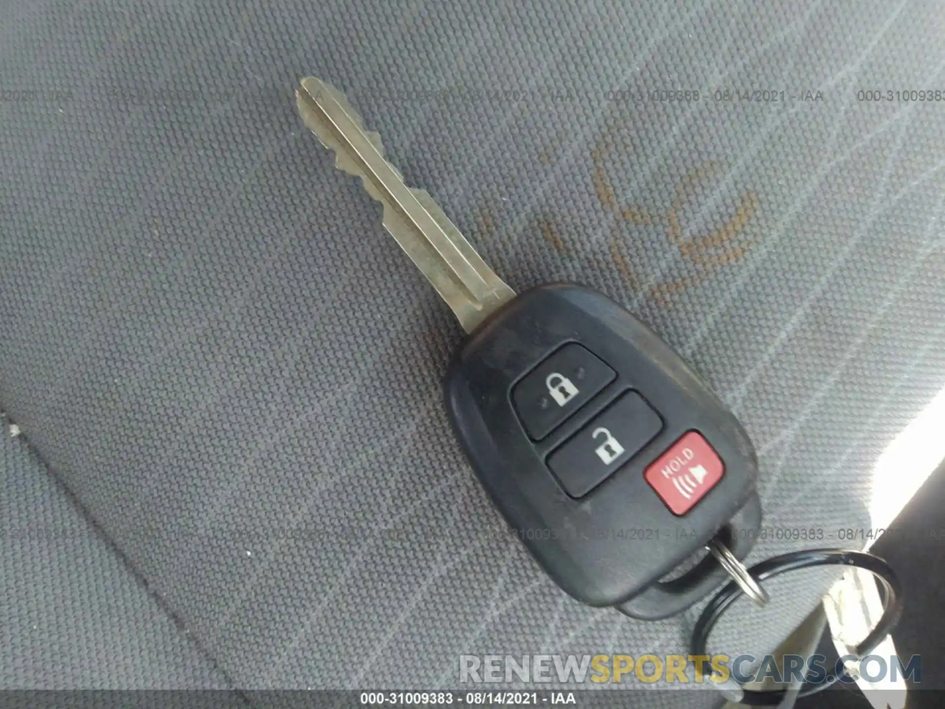 11 Photograph of a damaged car 3TMCZ5AN4KM244891 TOYOTA TACOMA 4WD 2019