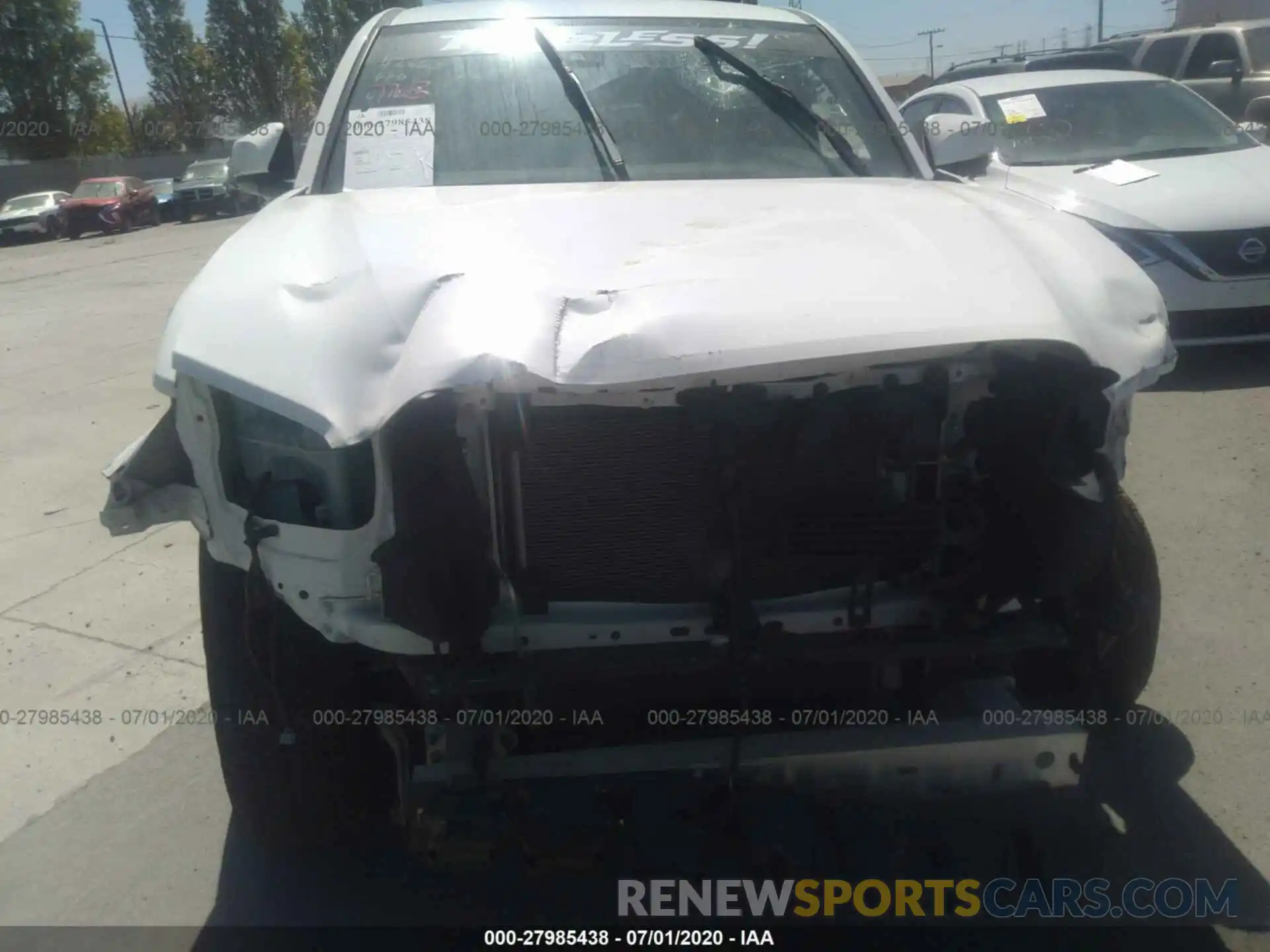 6 Photograph of a damaged car 3TMCZ5AN4KM246138 TOYOTA TACOMA 4WD 2019