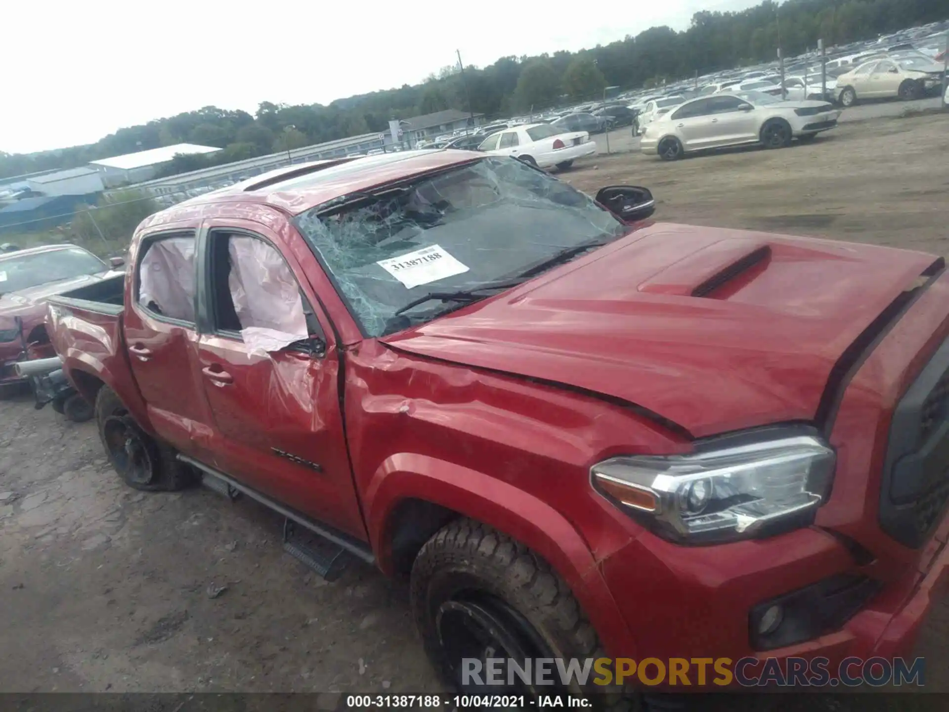 6 Photograph of a damaged car 3TMCZ5AN4KM246320 TOYOTA TACOMA 4WD 2019