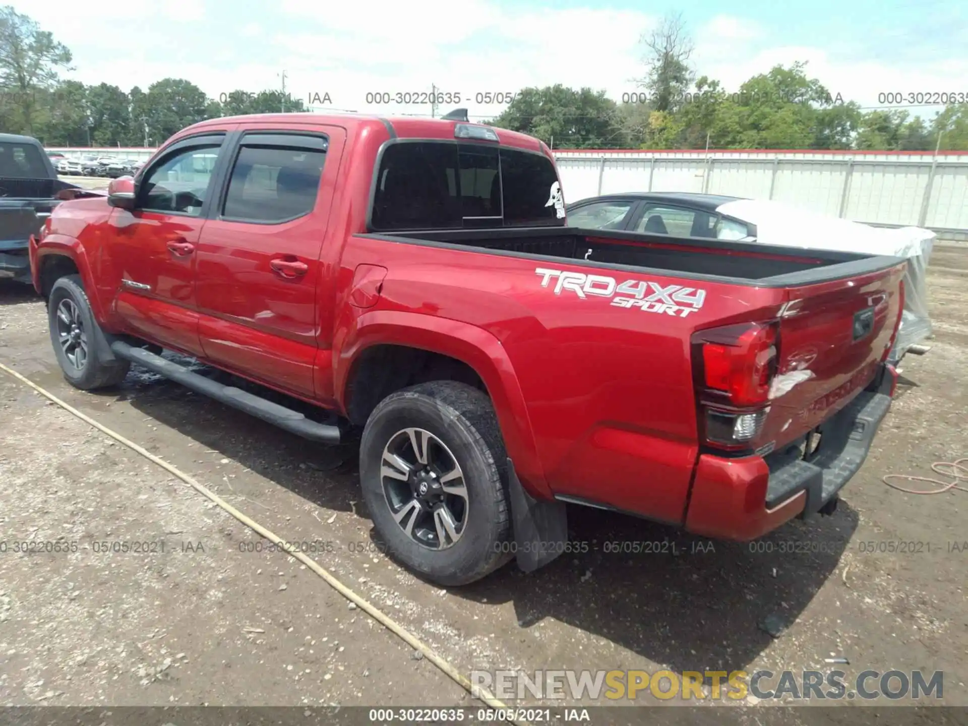 3 Photograph of a damaged car 3TMCZ5AN4KM247676 TOYOTA TACOMA 4WD 2019