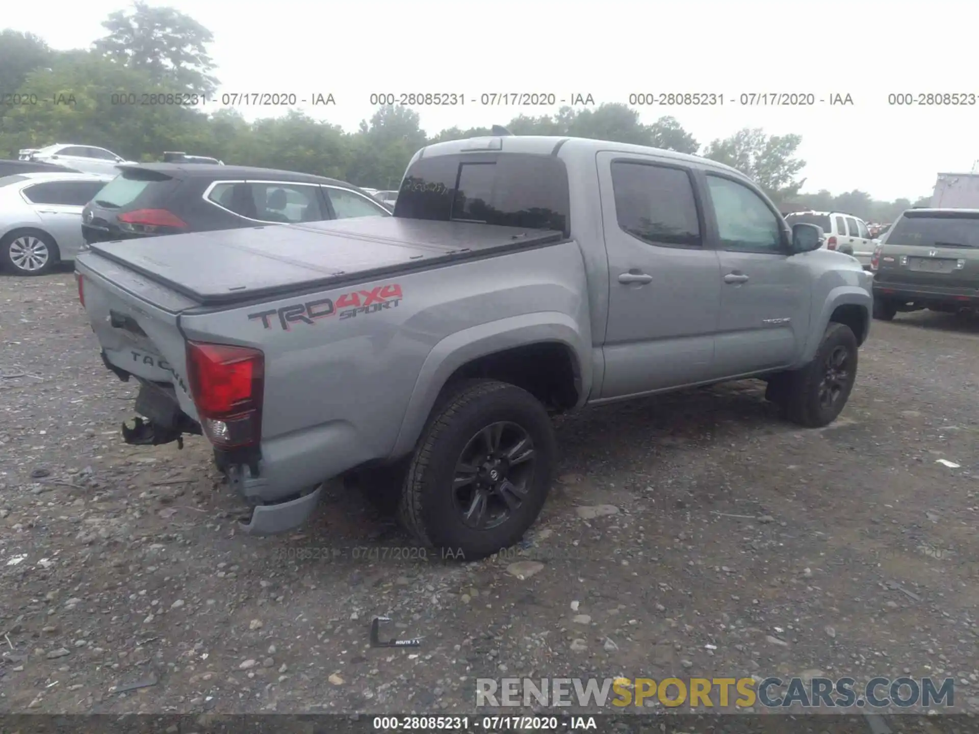 4 Photograph of a damaged car 3TMCZ5AN4KM247791 TOYOTA TACOMA 4WD 2019