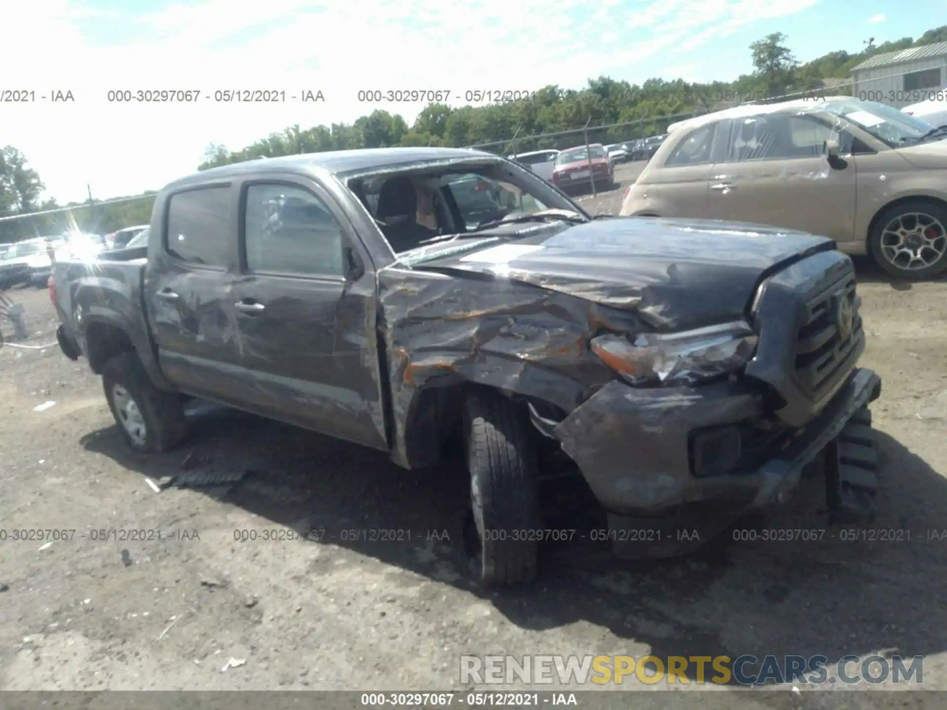 1 Photograph of a damaged car 3TMCZ5AN4KM250884 TOYOTA TACOMA 4WD 2019