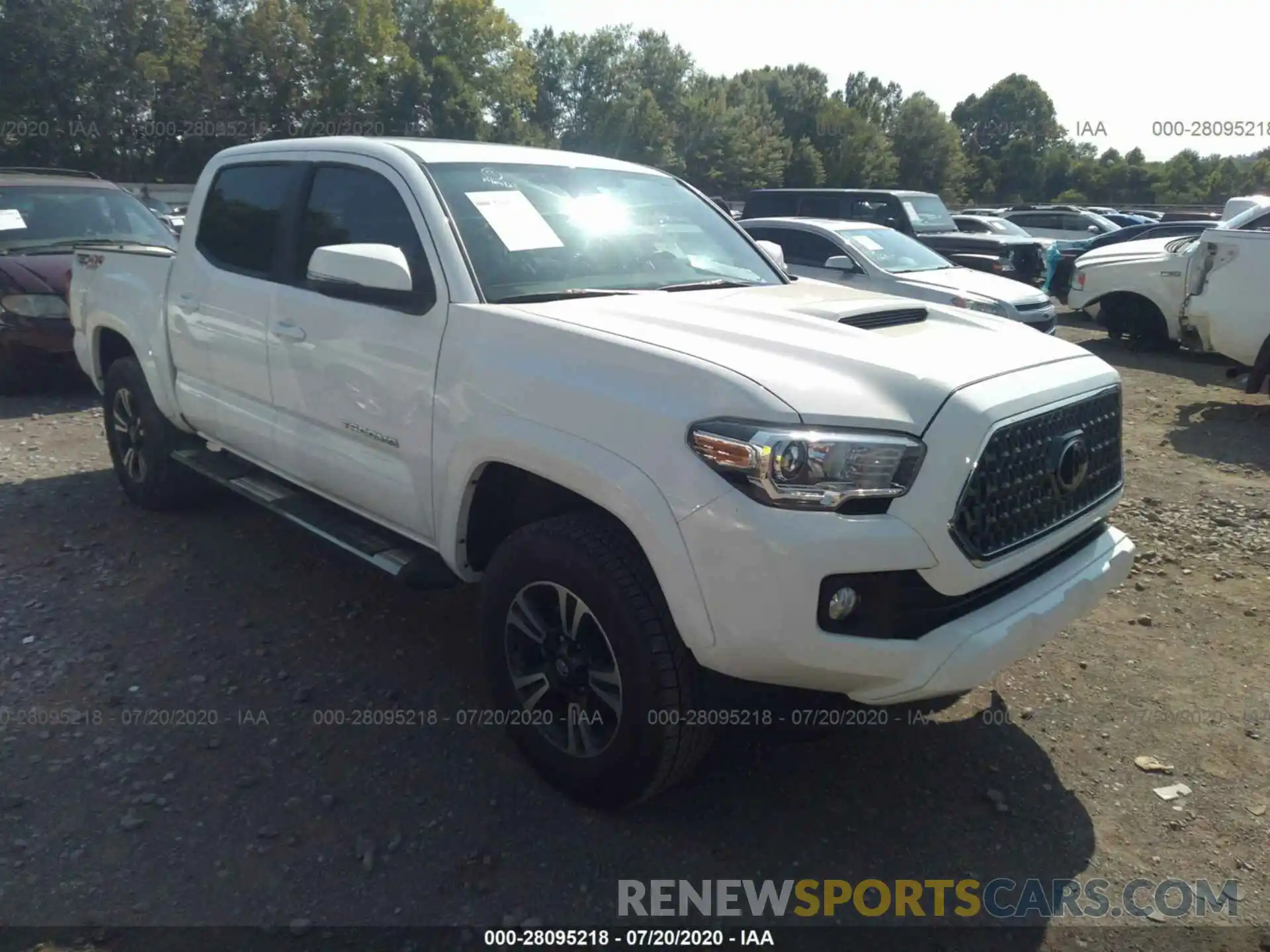 1 Photograph of a damaged car 3TMCZ5AN4KM252523 TOYOTA TACOMA 4WD 2019