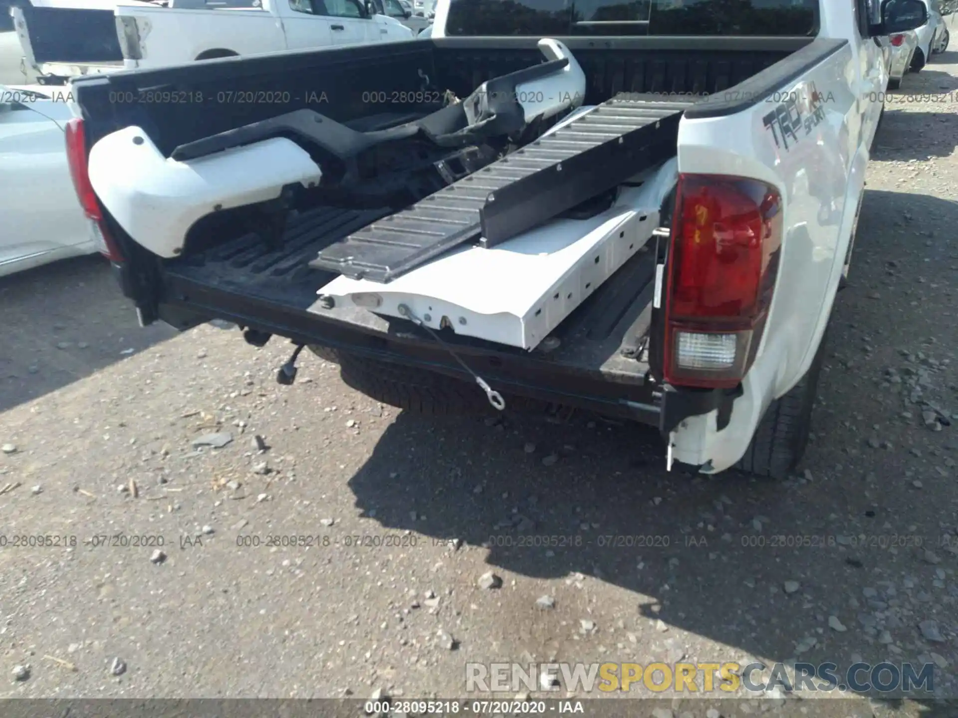 6 Photograph of a damaged car 3TMCZ5AN4KM252523 TOYOTA TACOMA 4WD 2019