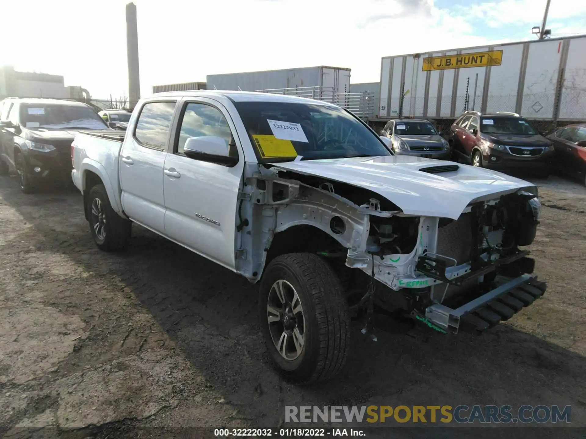 1 Photograph of a damaged car 3TMCZ5AN4KM265689 TOYOTA TACOMA 4WD 2019