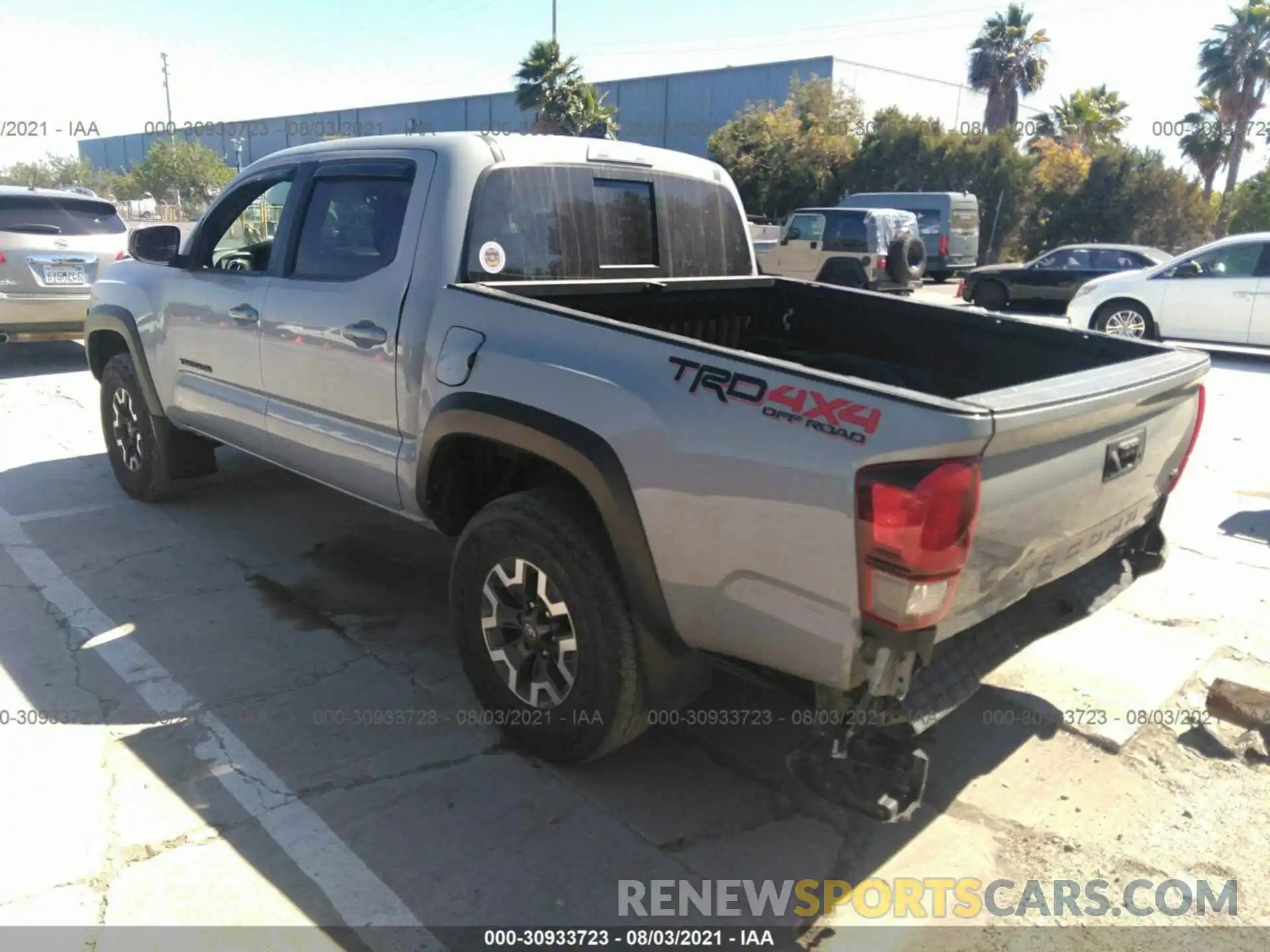 3 Photograph of a damaged car 3TMCZ5AN4KM268978 TOYOTA TACOMA 4WD 2019