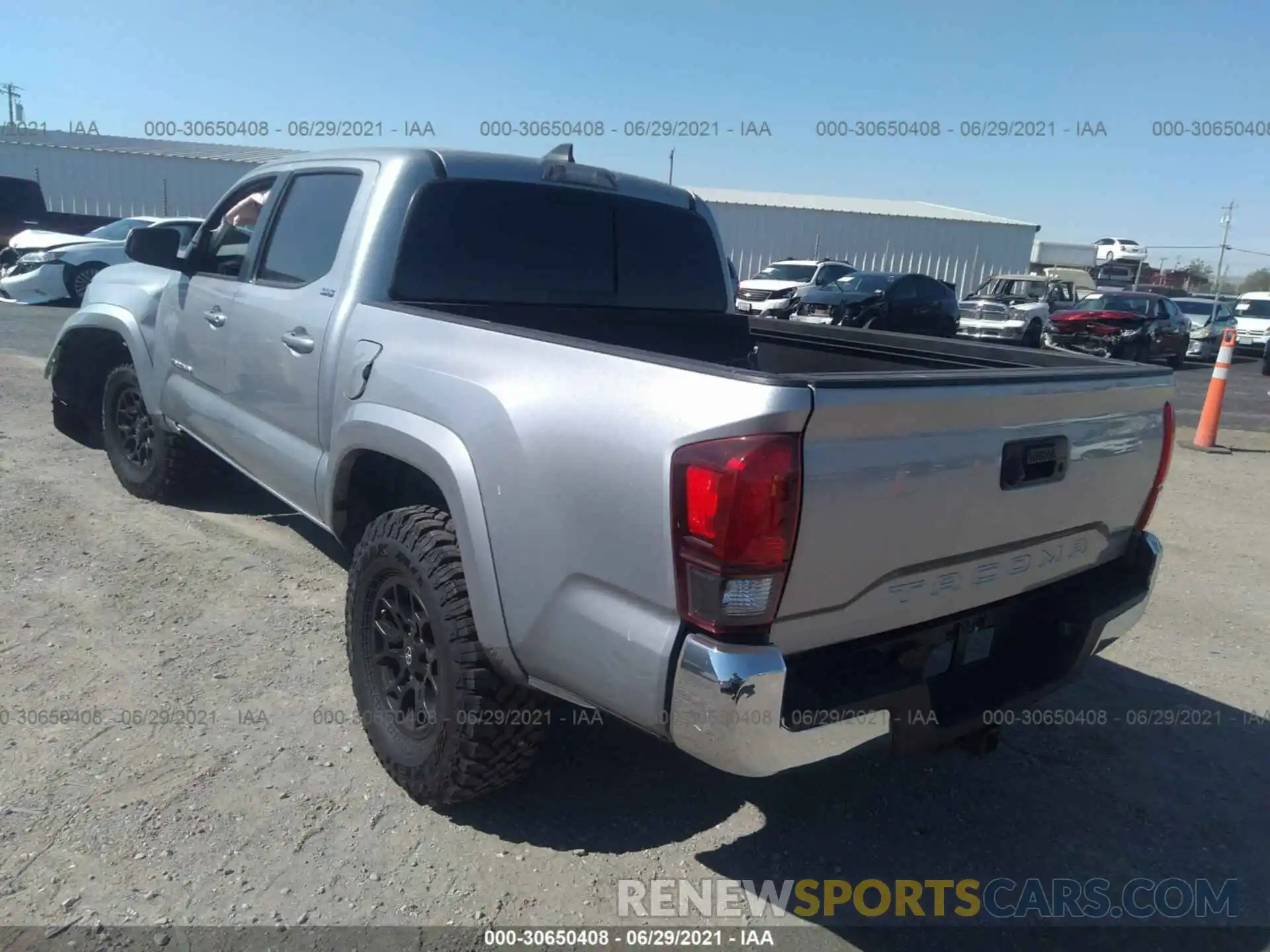 3 Photograph of a damaged car 3TMCZ5AN4KM272030 TOYOTA TACOMA 4WD 2019