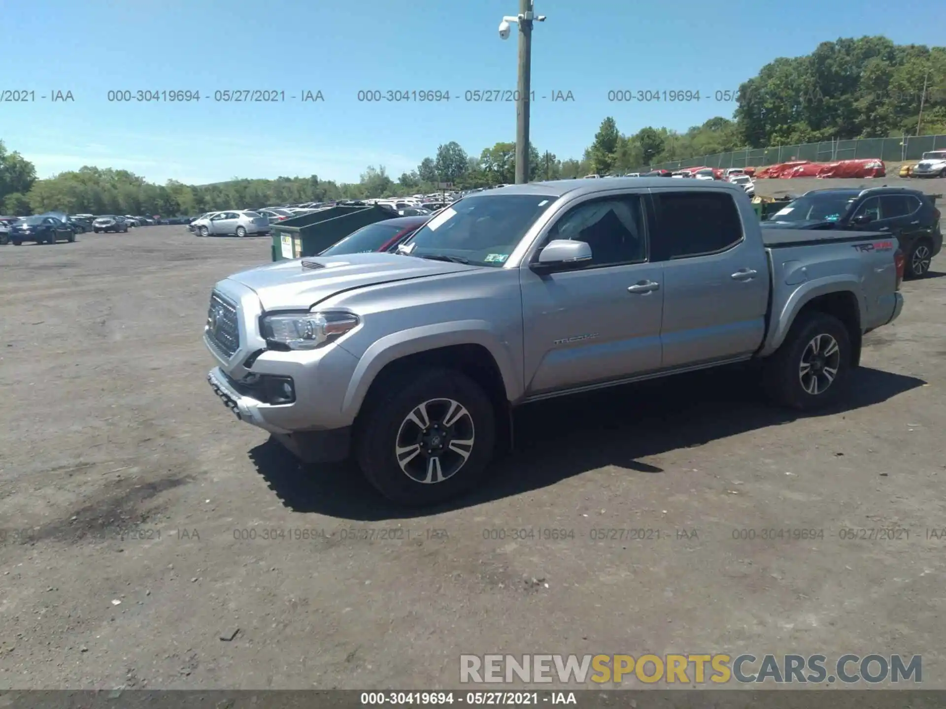 2 Фотография поврежденного автомобиля 3TMCZ5AN4KM277244 TOYOTA TACOMA 4WD 2019