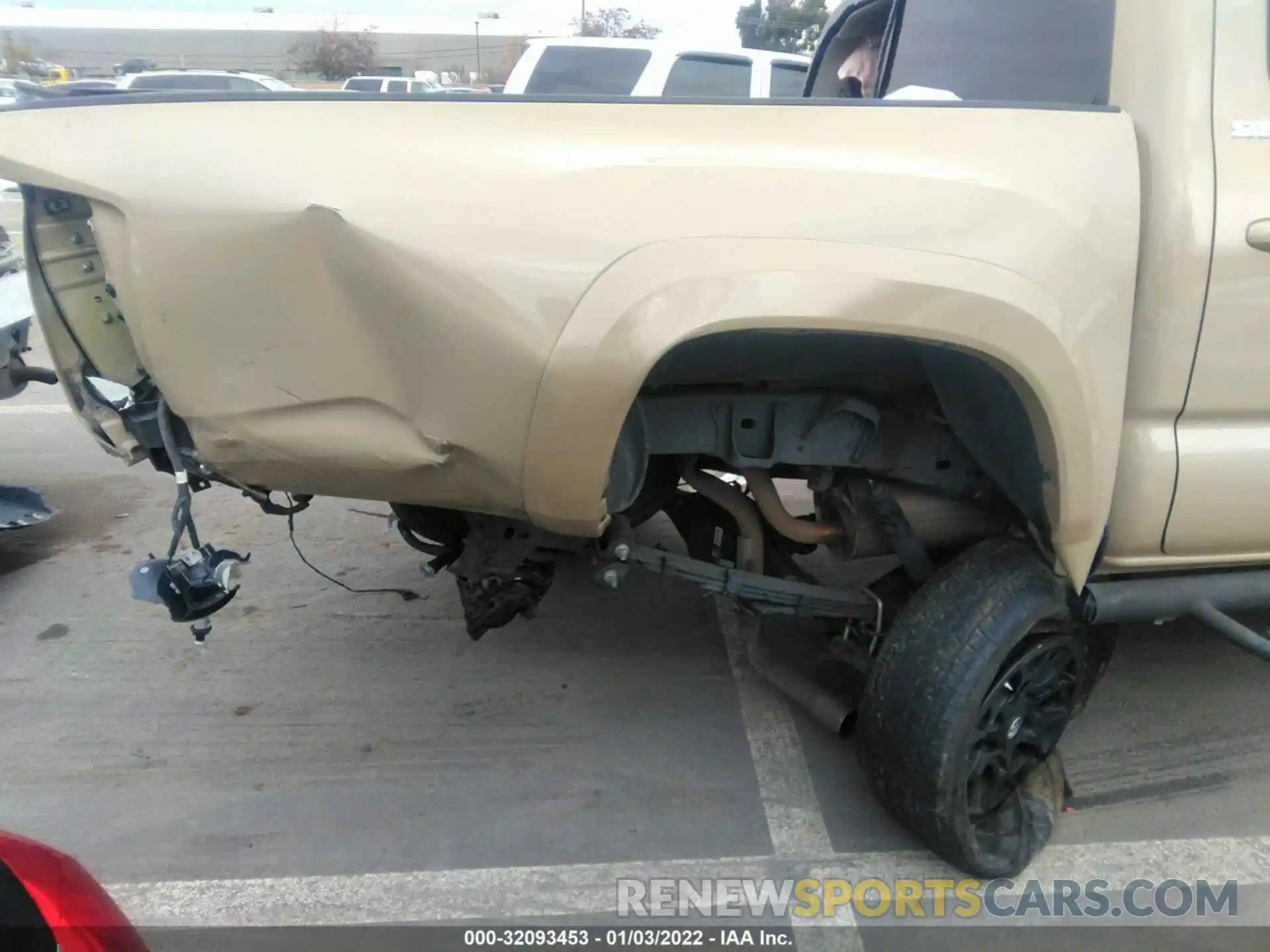 6 Photograph of a damaged car 3TMCZ5AN4KM279527 TOYOTA TACOMA 4WD 2019