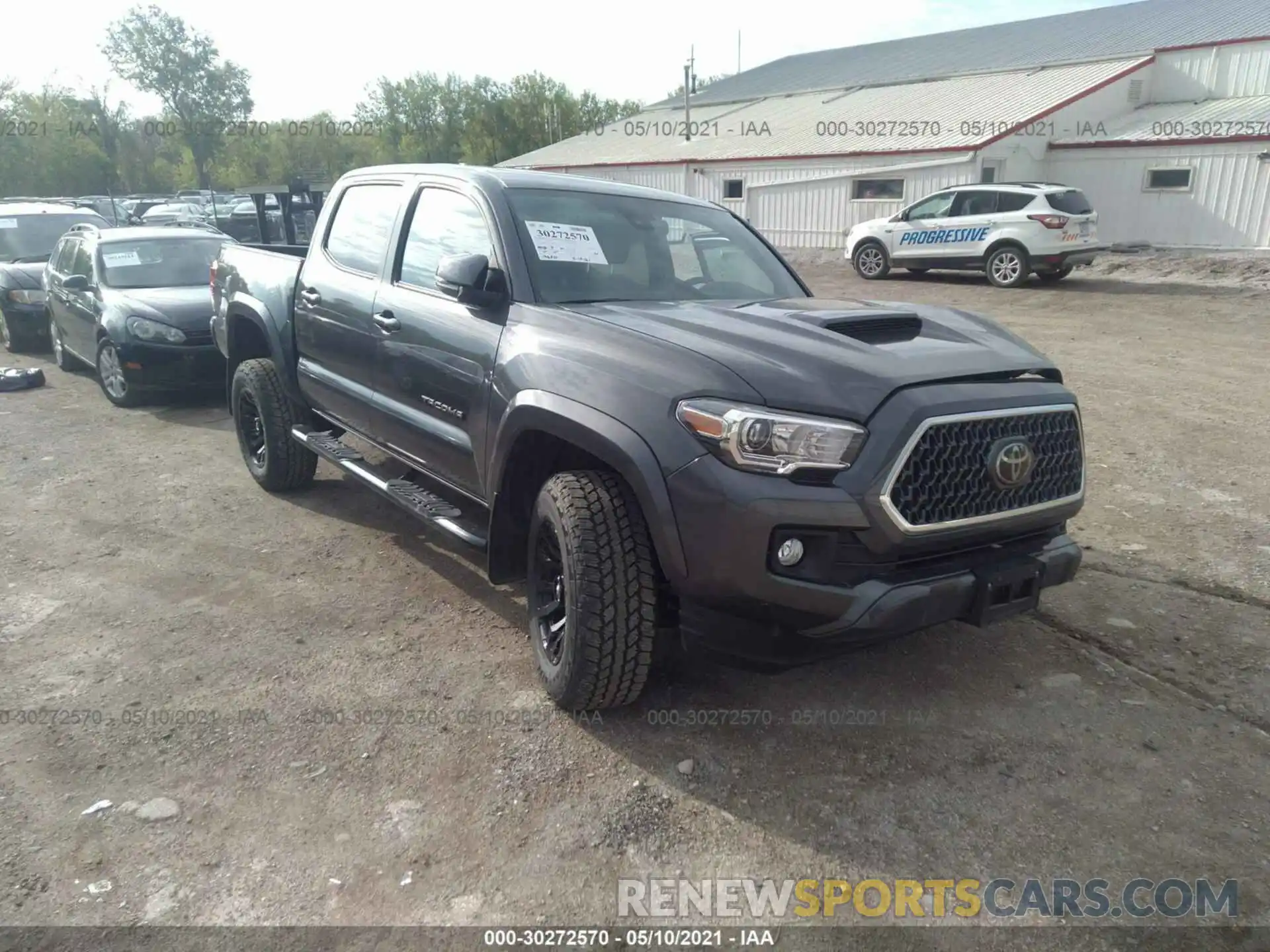 1 Photograph of a damaged car 3TMCZ5AN4KM288048 TOYOTA TACOMA 4WD 2019