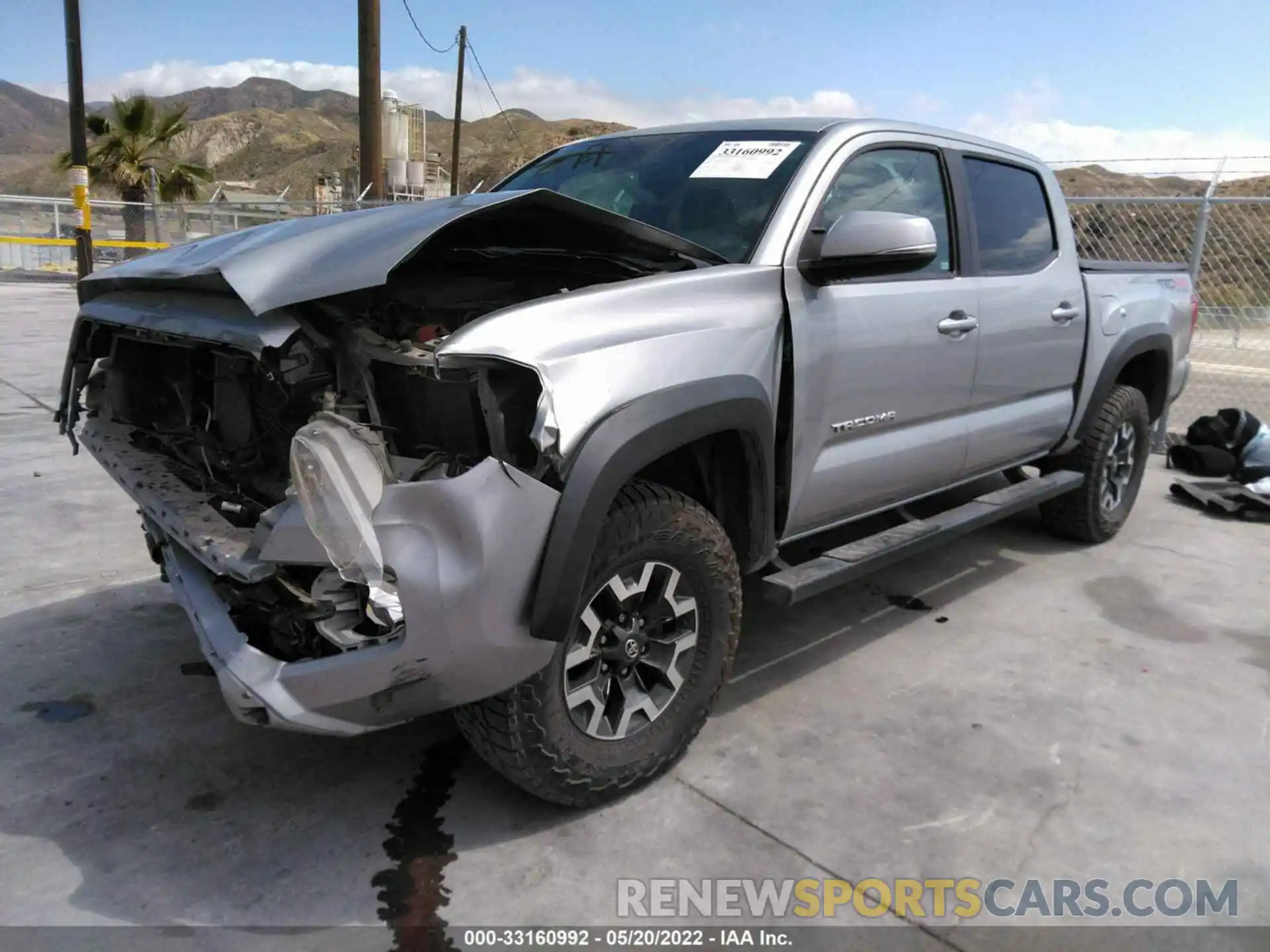 2 Photograph of a damaged car 3TMCZ5AN5KM193241 TOYOTA TACOMA 4WD 2019