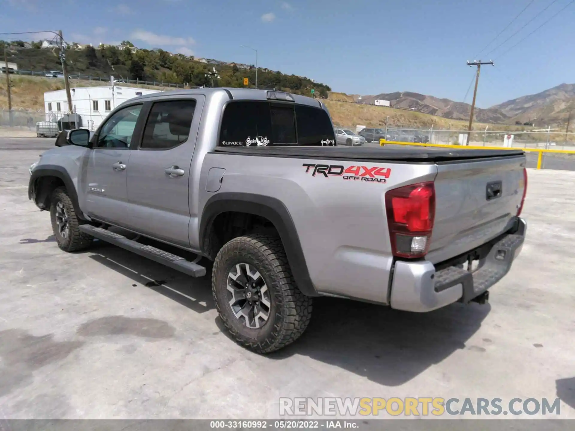 3 Photograph of a damaged car 3TMCZ5AN5KM193241 TOYOTA TACOMA 4WD 2019